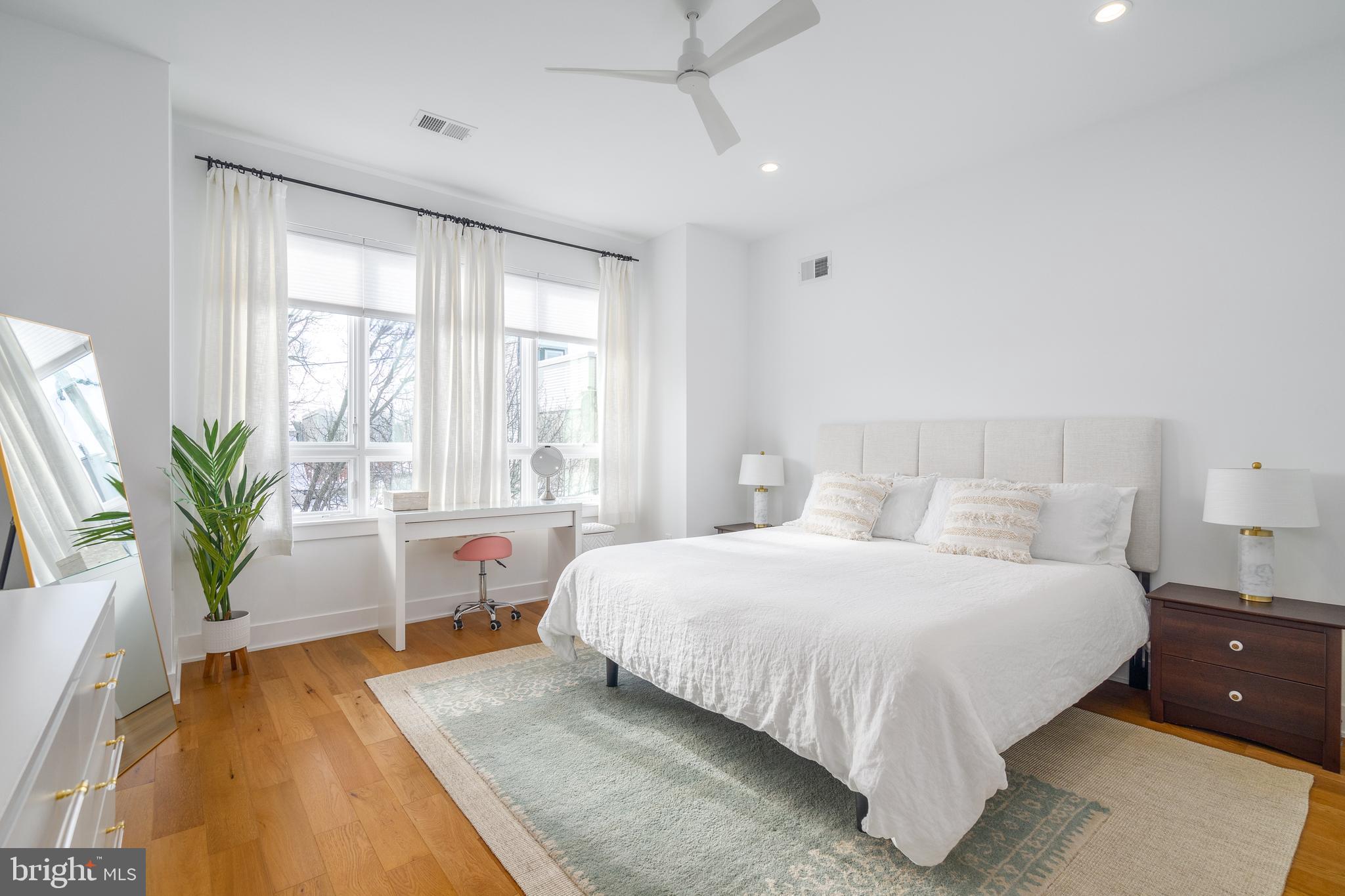 GRADUATE HOSPITAL - Residential