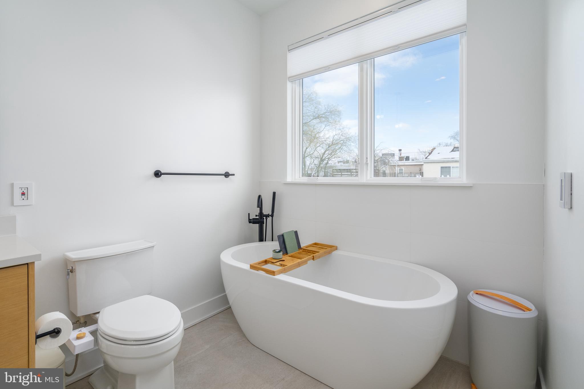 GRADUATE HOSPITAL - Residential