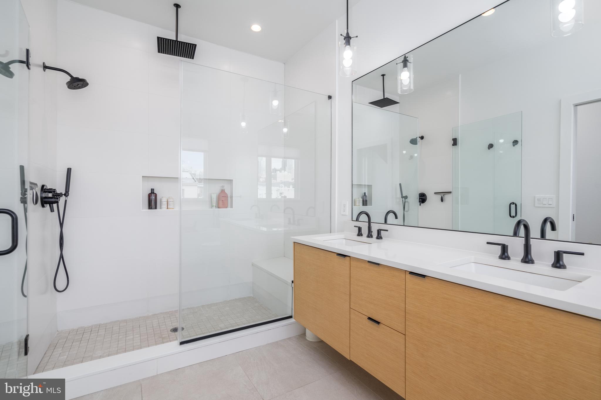 GRADUATE HOSPITAL - Residential