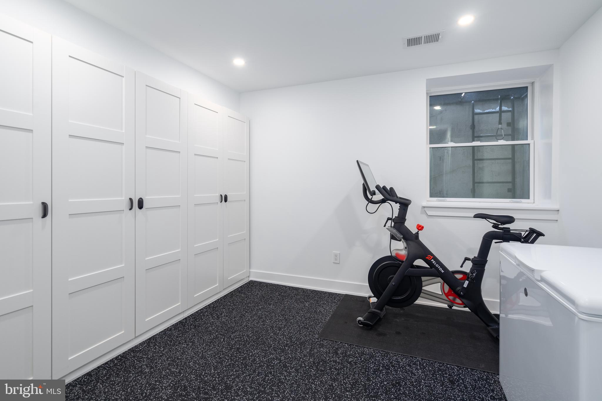 GRADUATE HOSPITAL - Residential