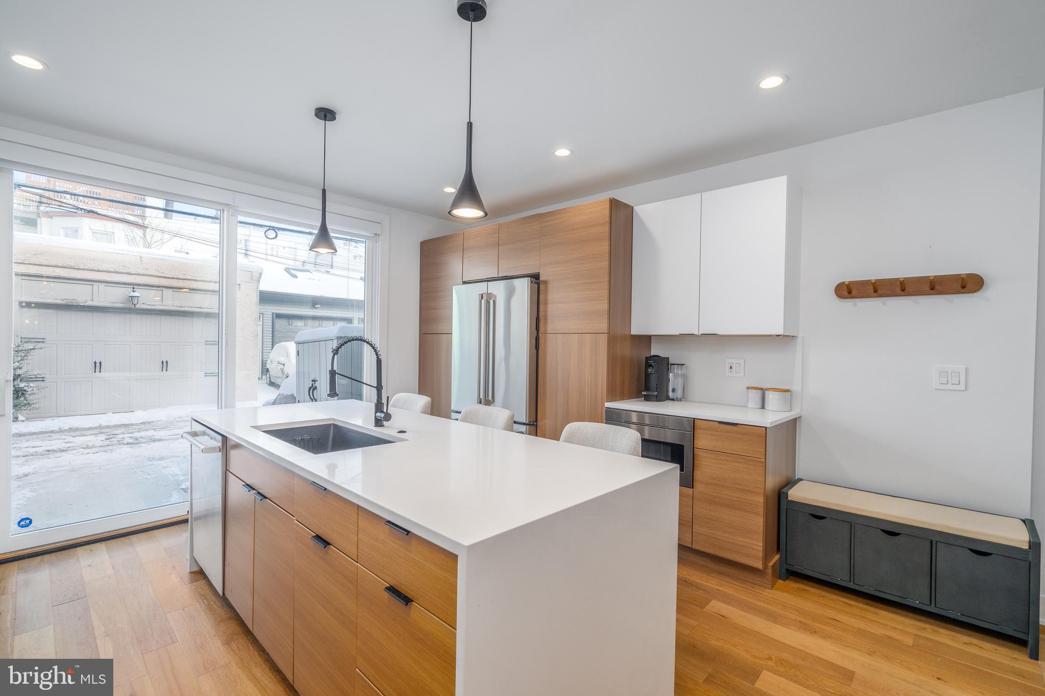 GRADUATE HOSPITAL - Residential