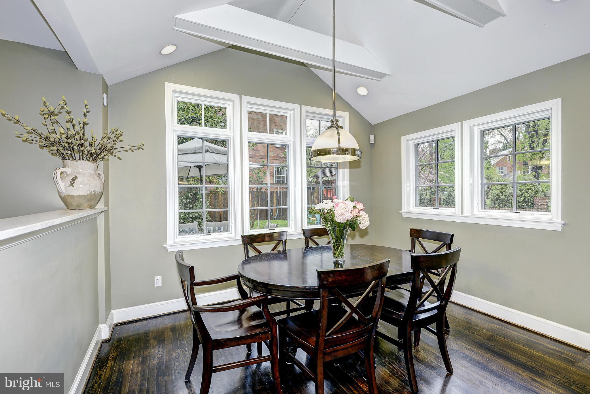 CHEVY CHASE - Residential