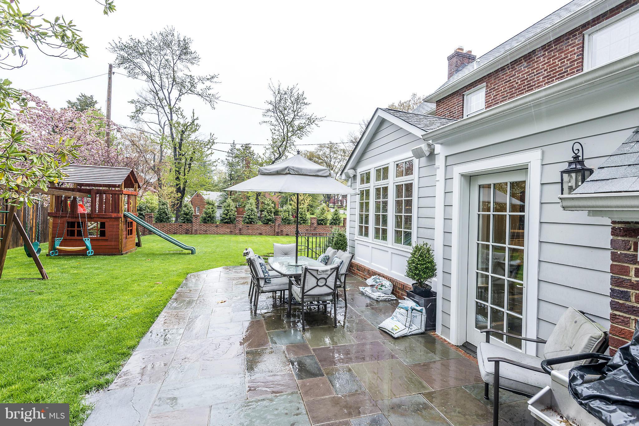 CHEVY CHASE - Residential