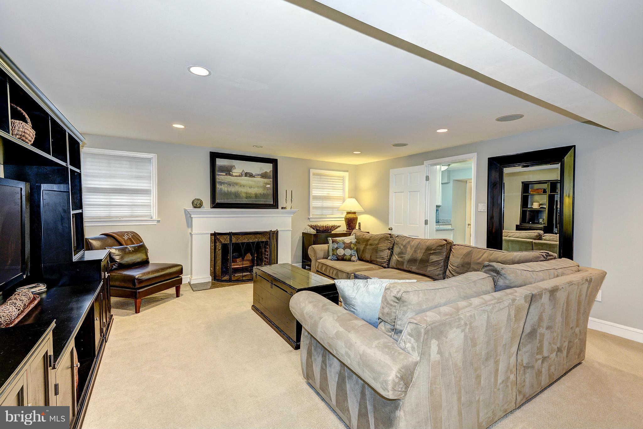 CHEVY CHASE - Residential