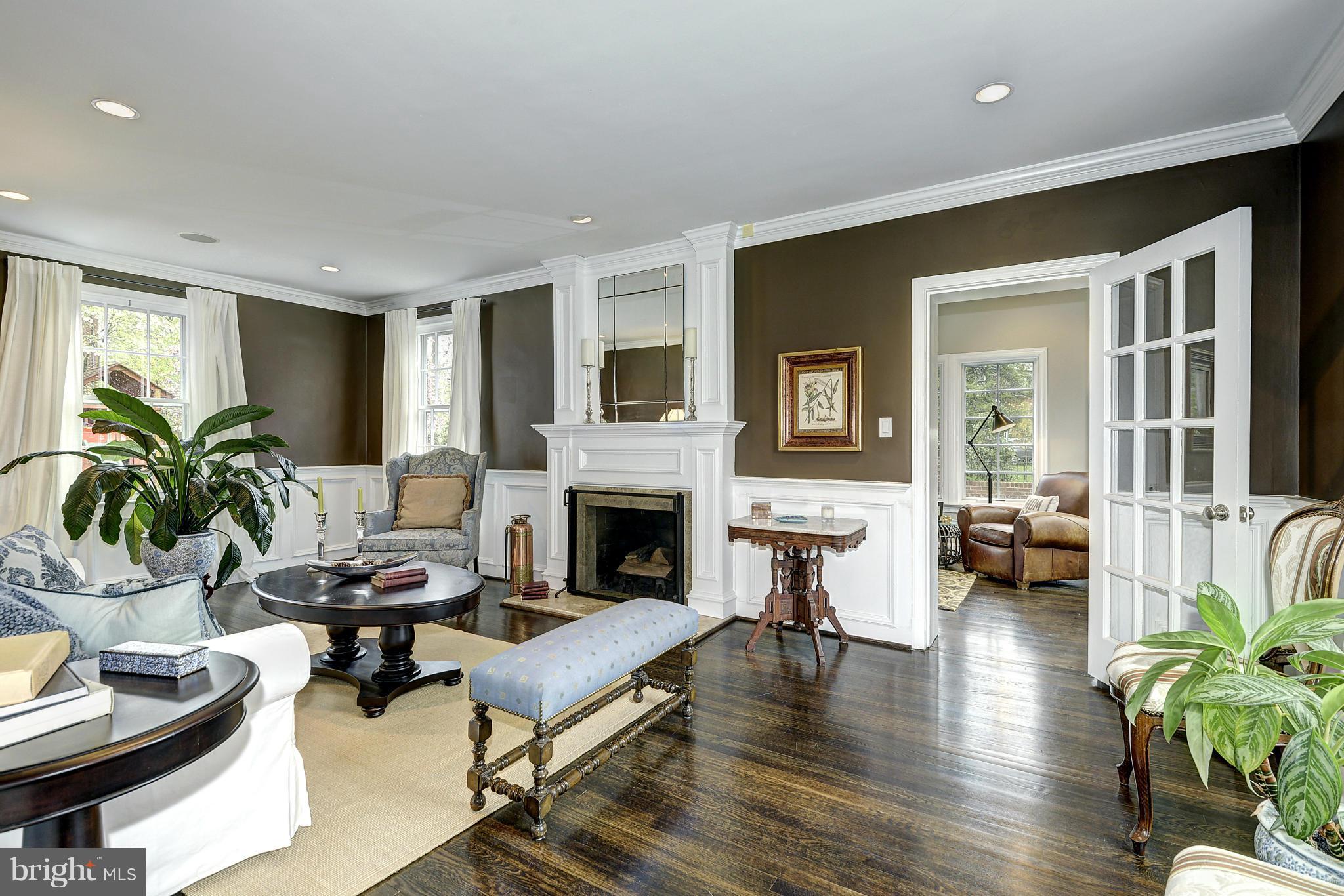 CHEVY CHASE - Residential