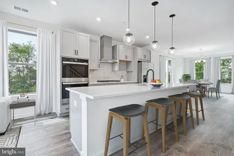 MLS: VALO2124524