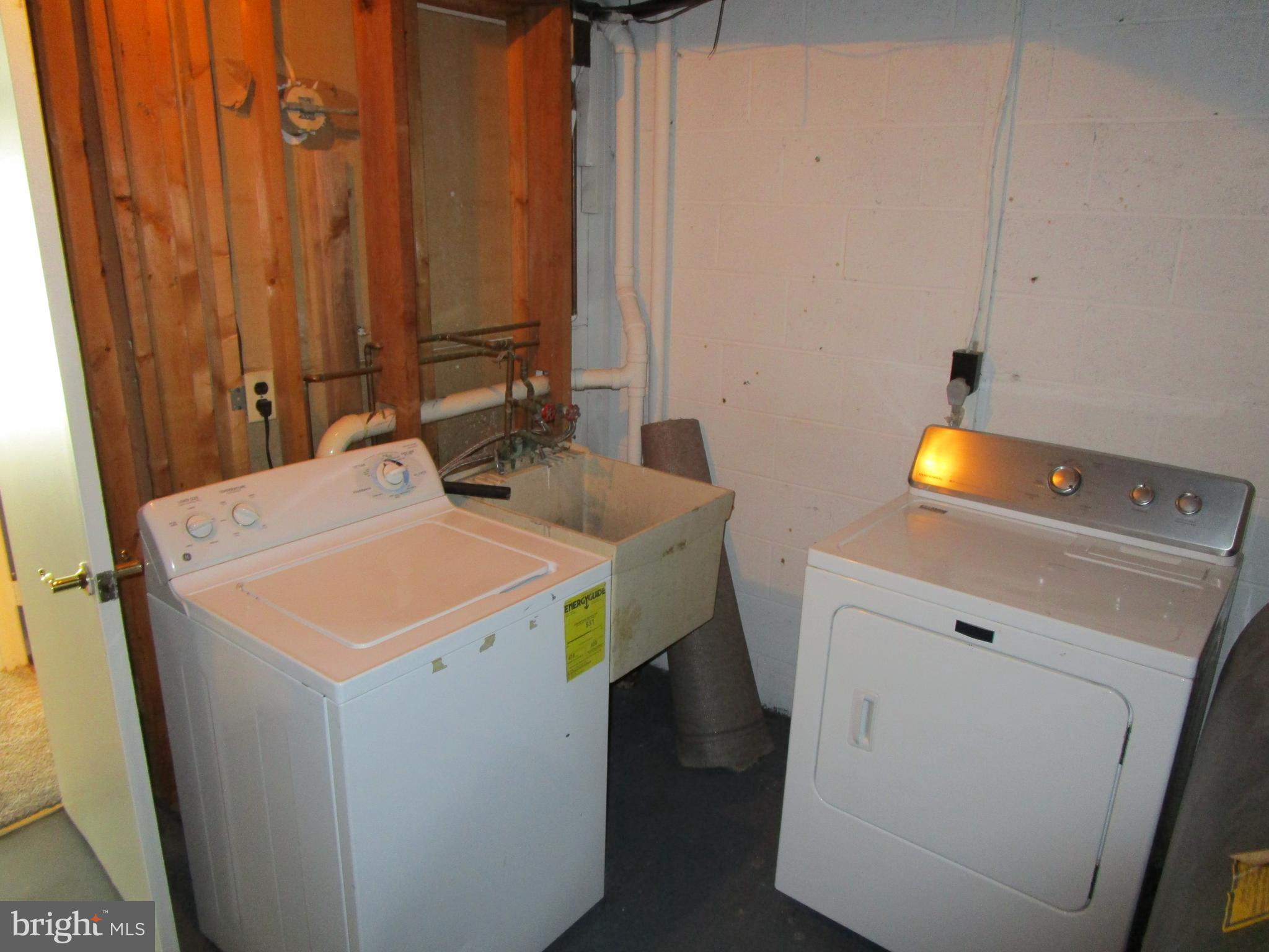 TOWNES OF KETTERING - Residential