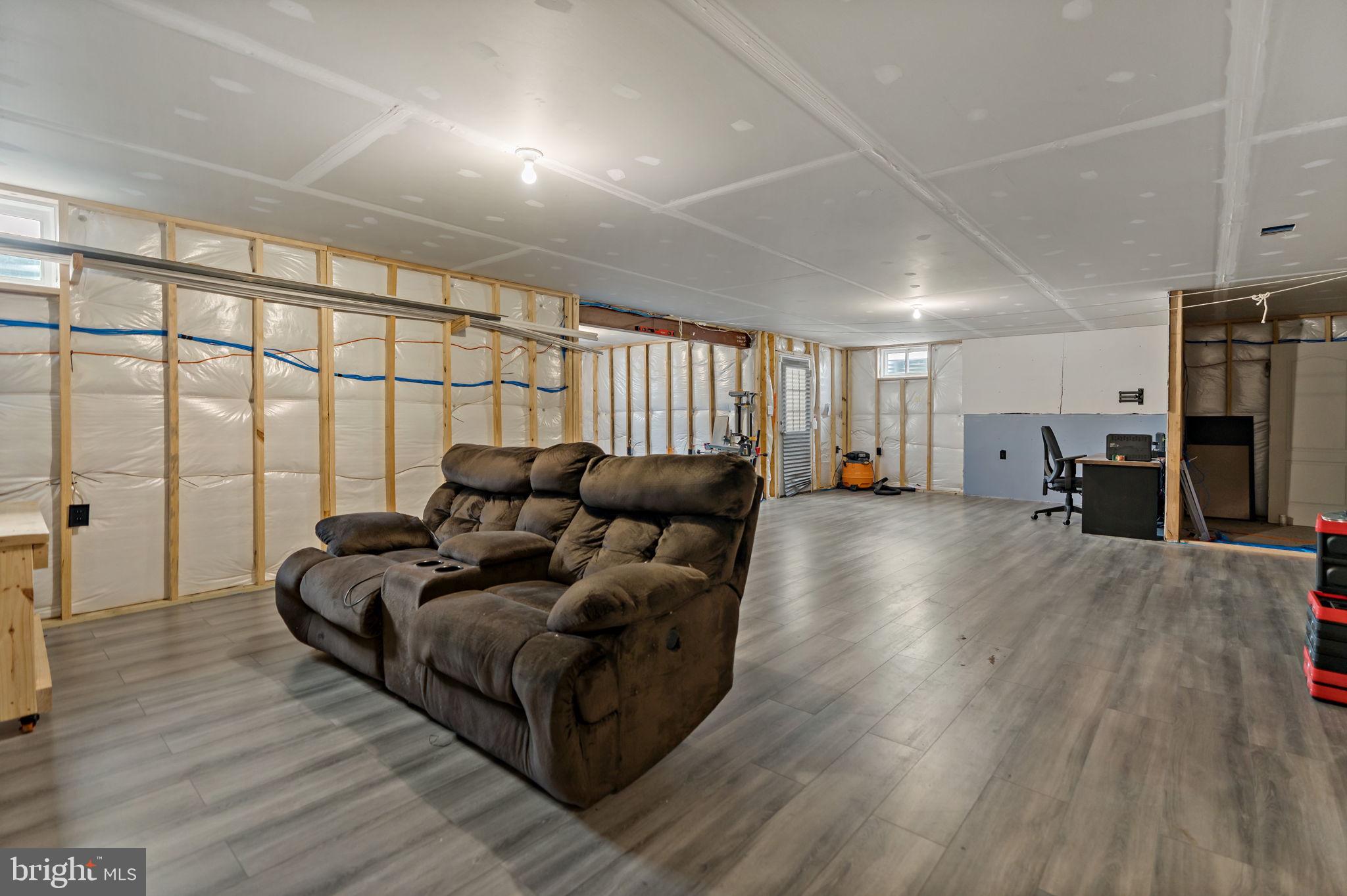 SPRINGDALE FARM - Residential