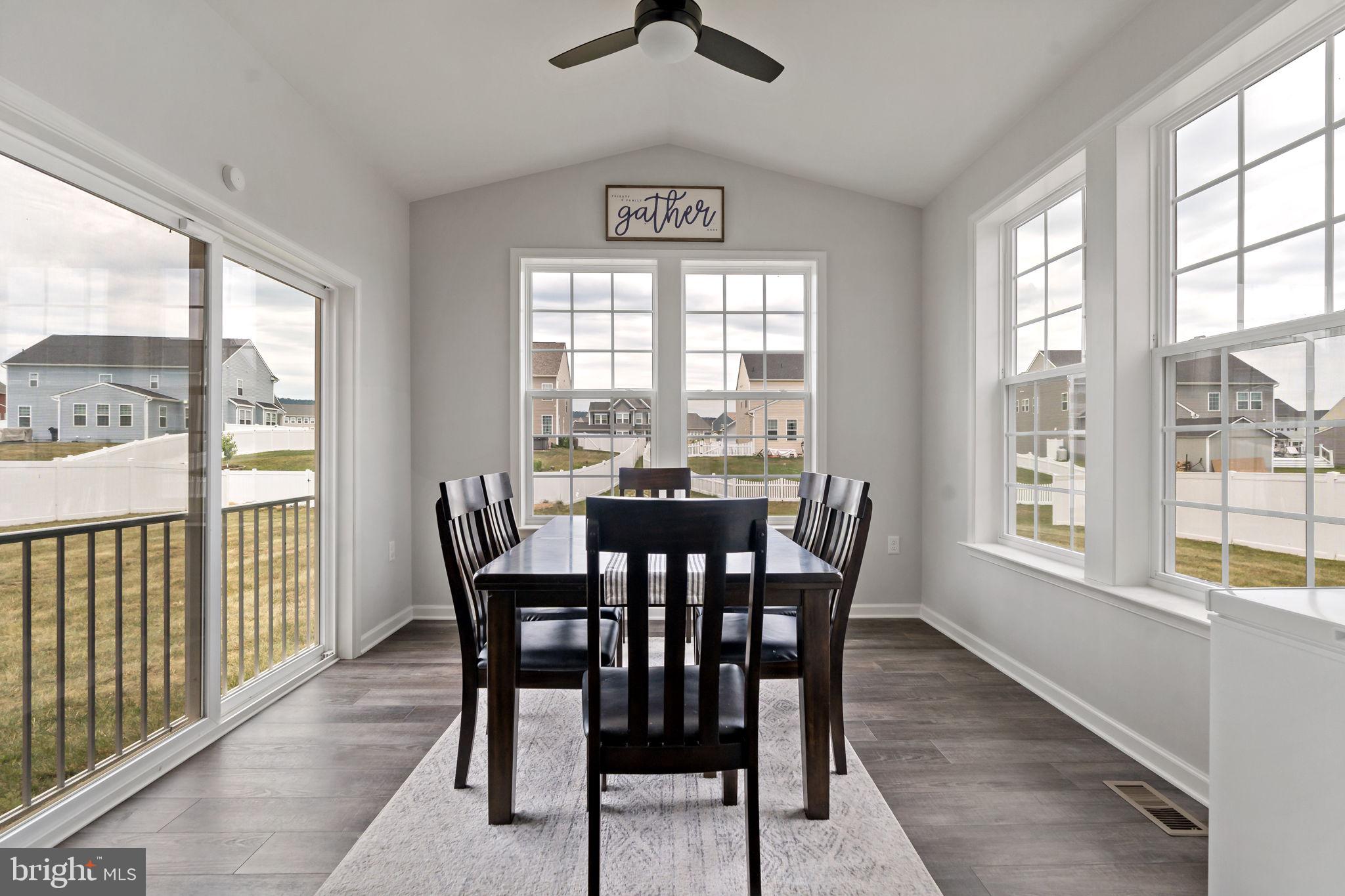 SPRINGDALE FARM - Residential