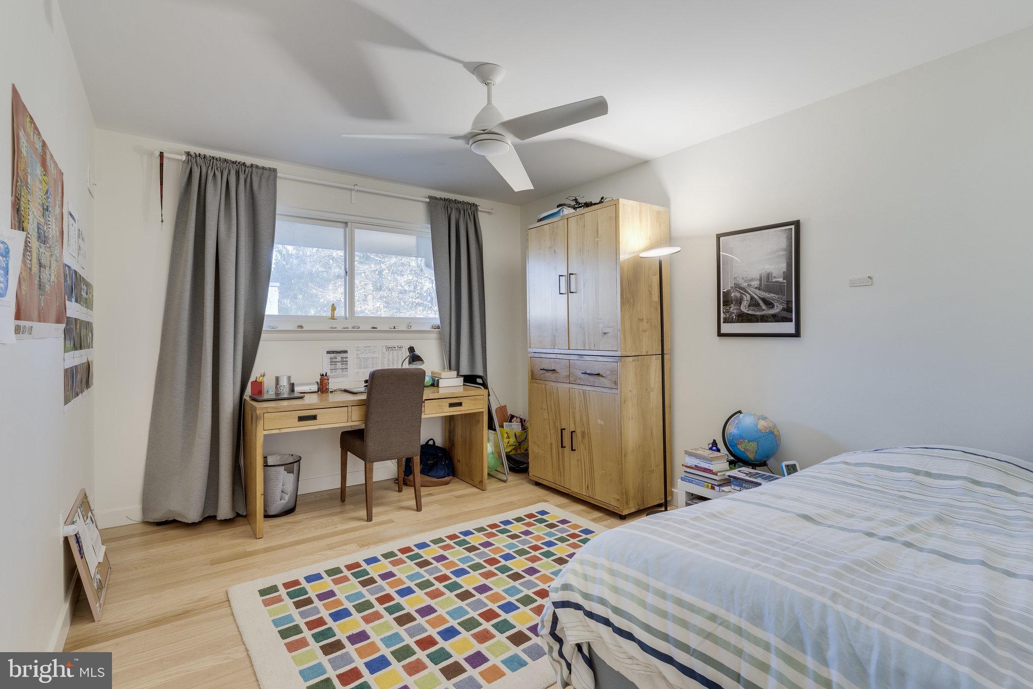 KENWOOD PARK - Residential Lease