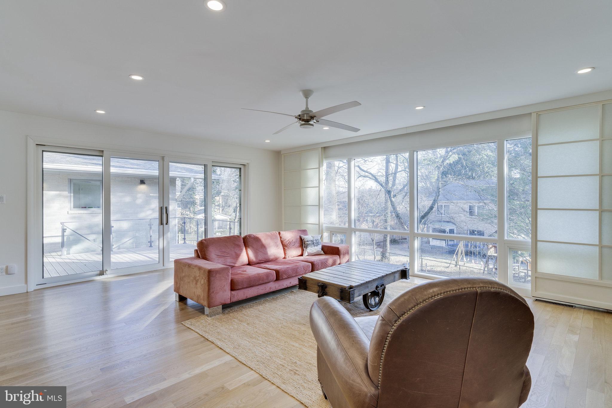 KENWOOD PARK - Residential Lease