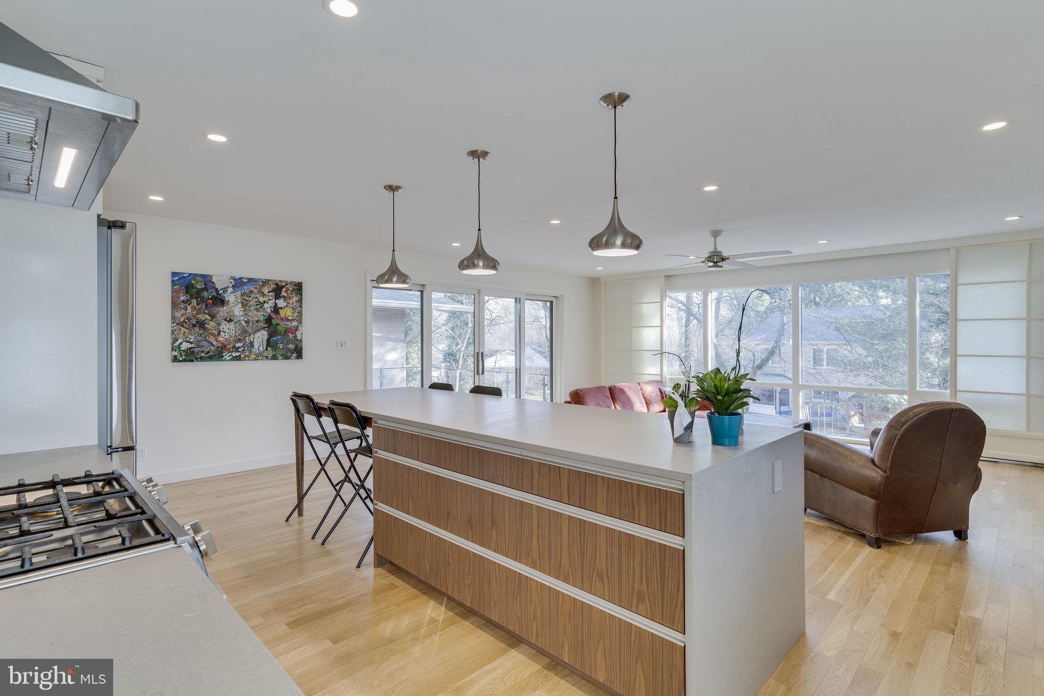 KENWOOD PARK - Residential Lease