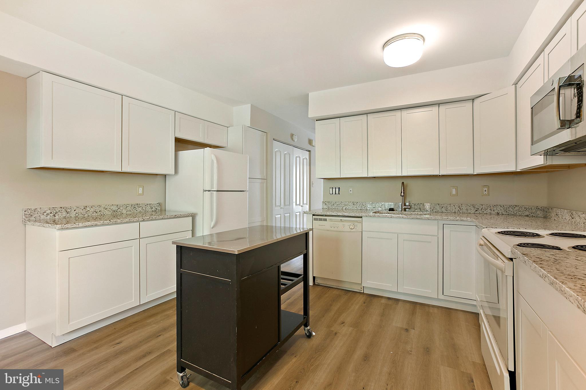 BUTCHERS HILL - Residential Lease