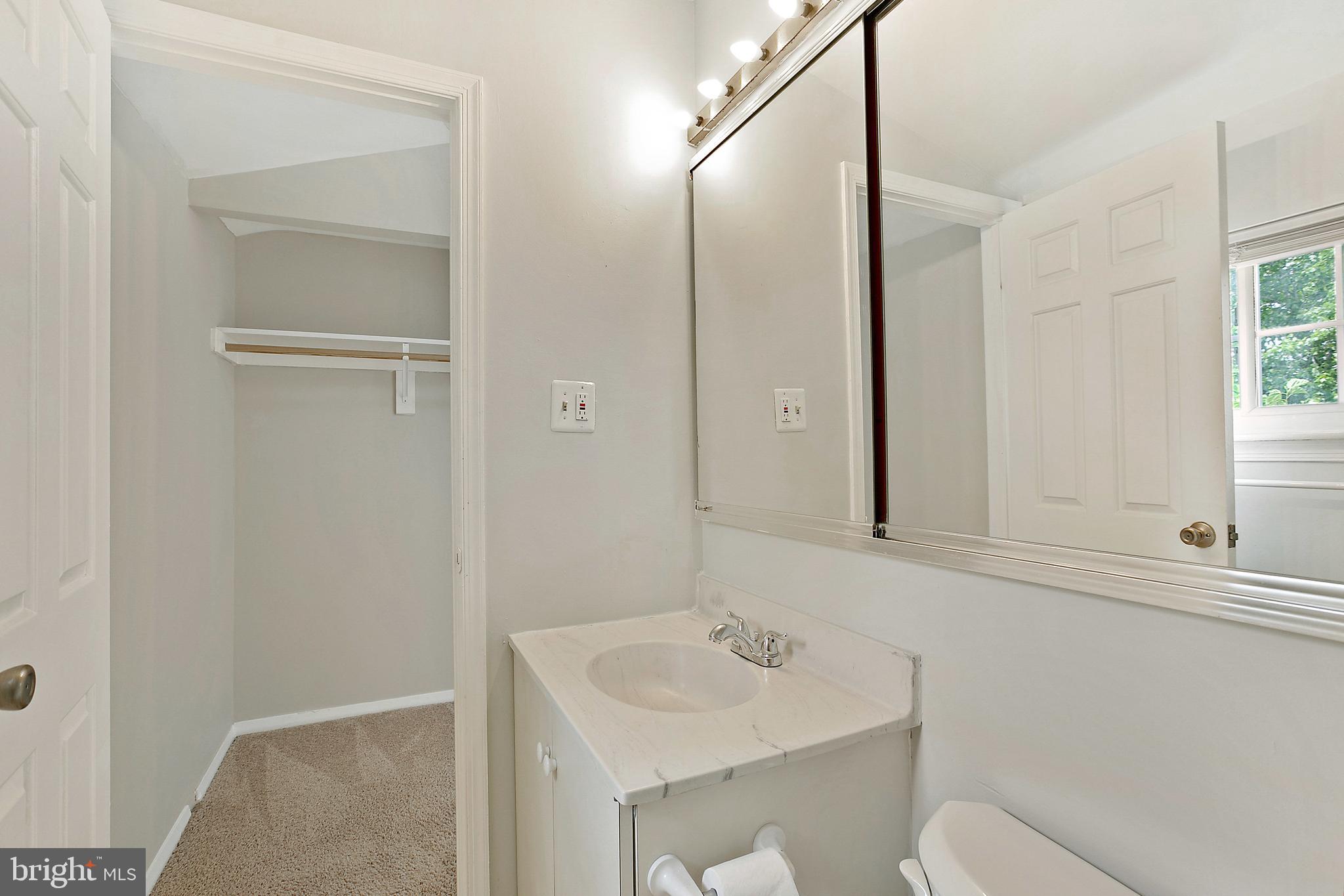 BUTCHERS HILL - Residential Lease