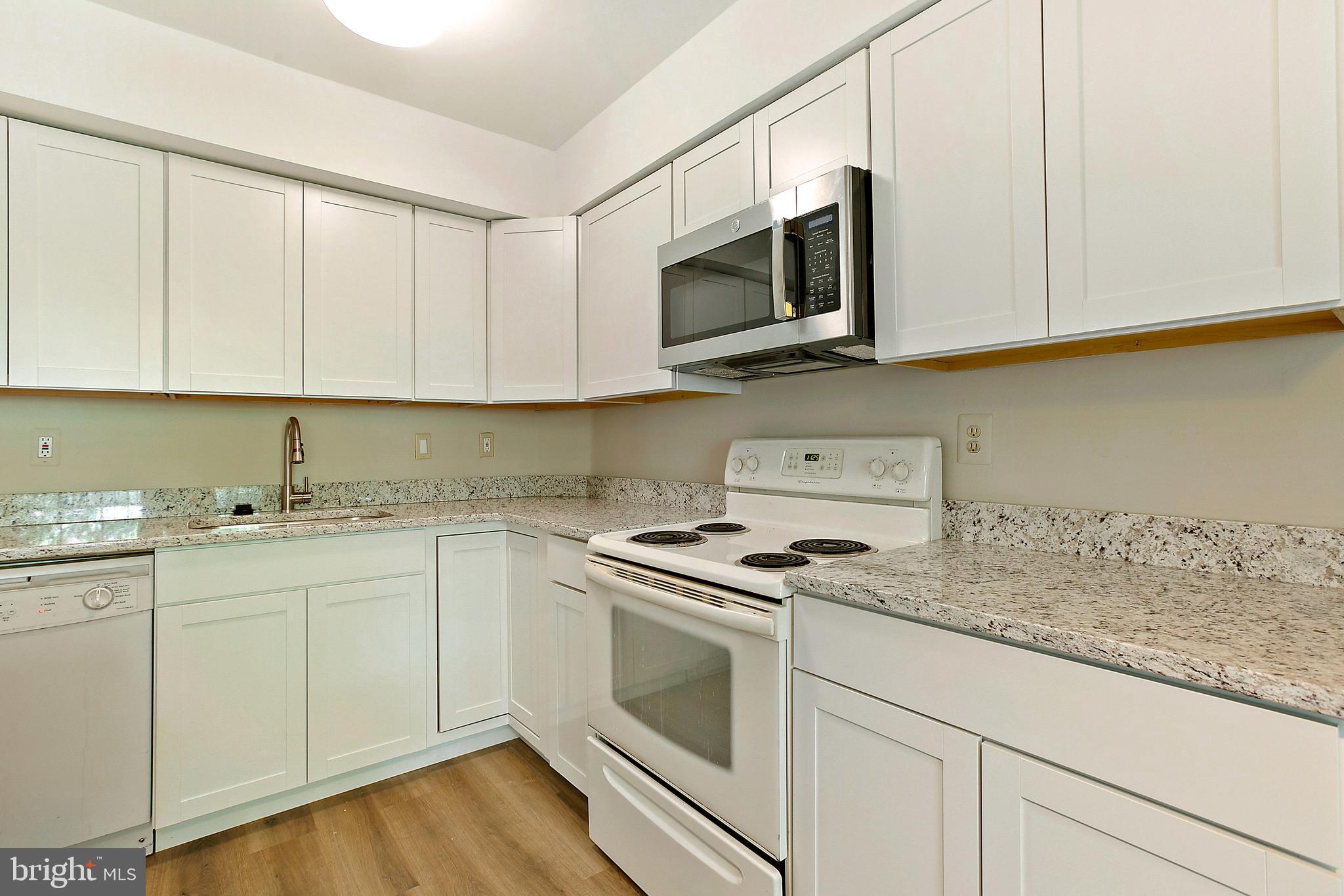 BUTCHERS HILL - Residential Lease