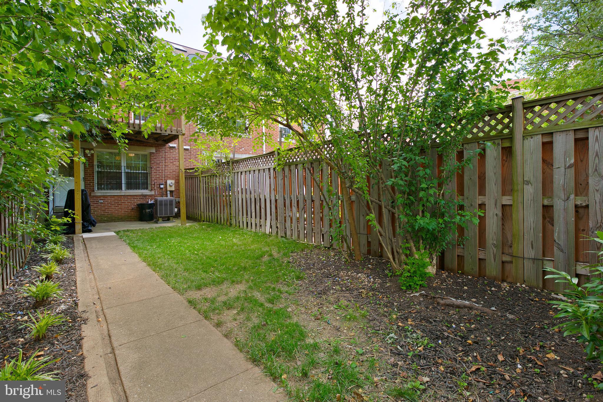 BUTCHERS HILL - Residential Lease