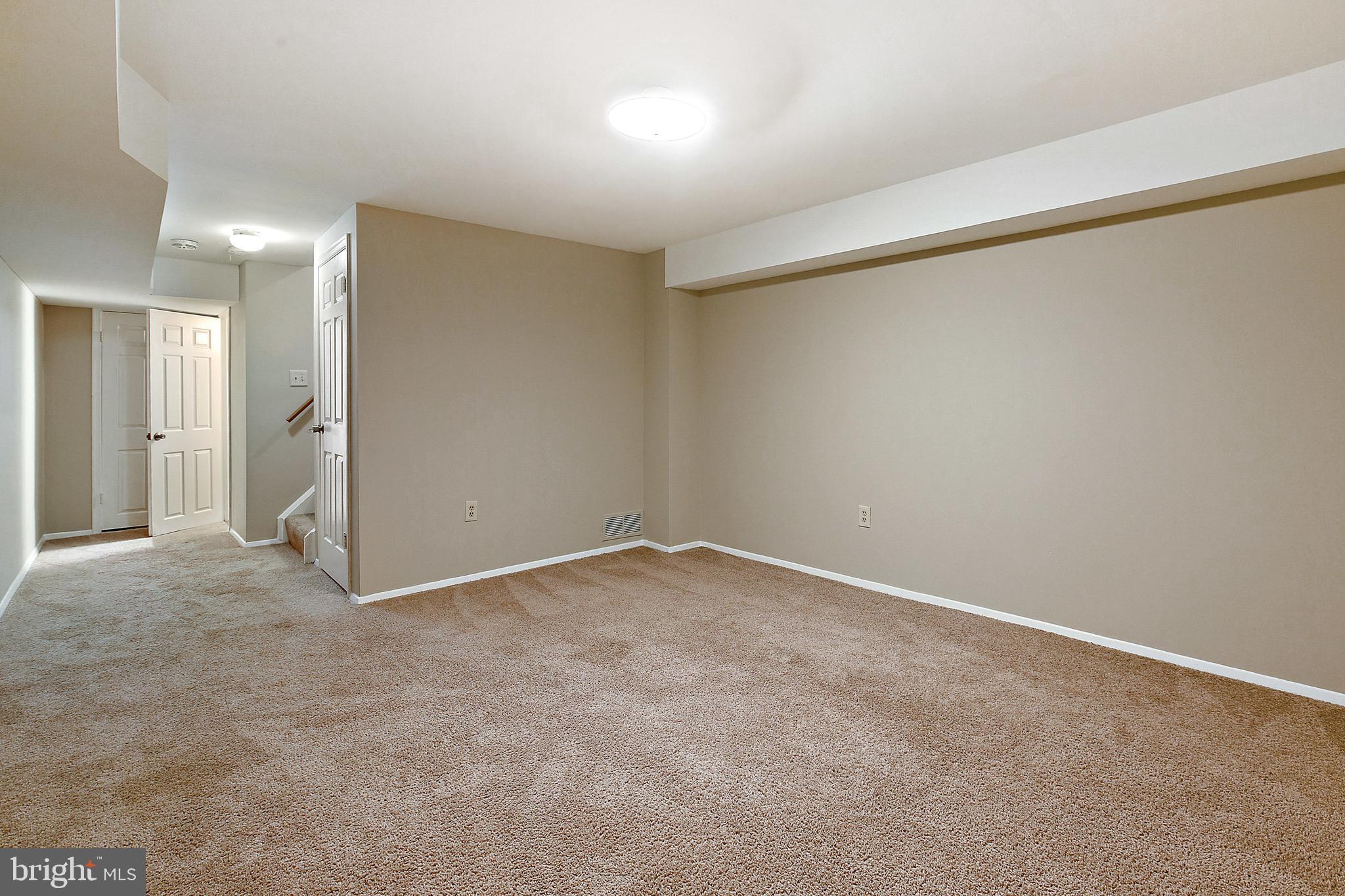 BUTCHERS HILL - Residential Lease