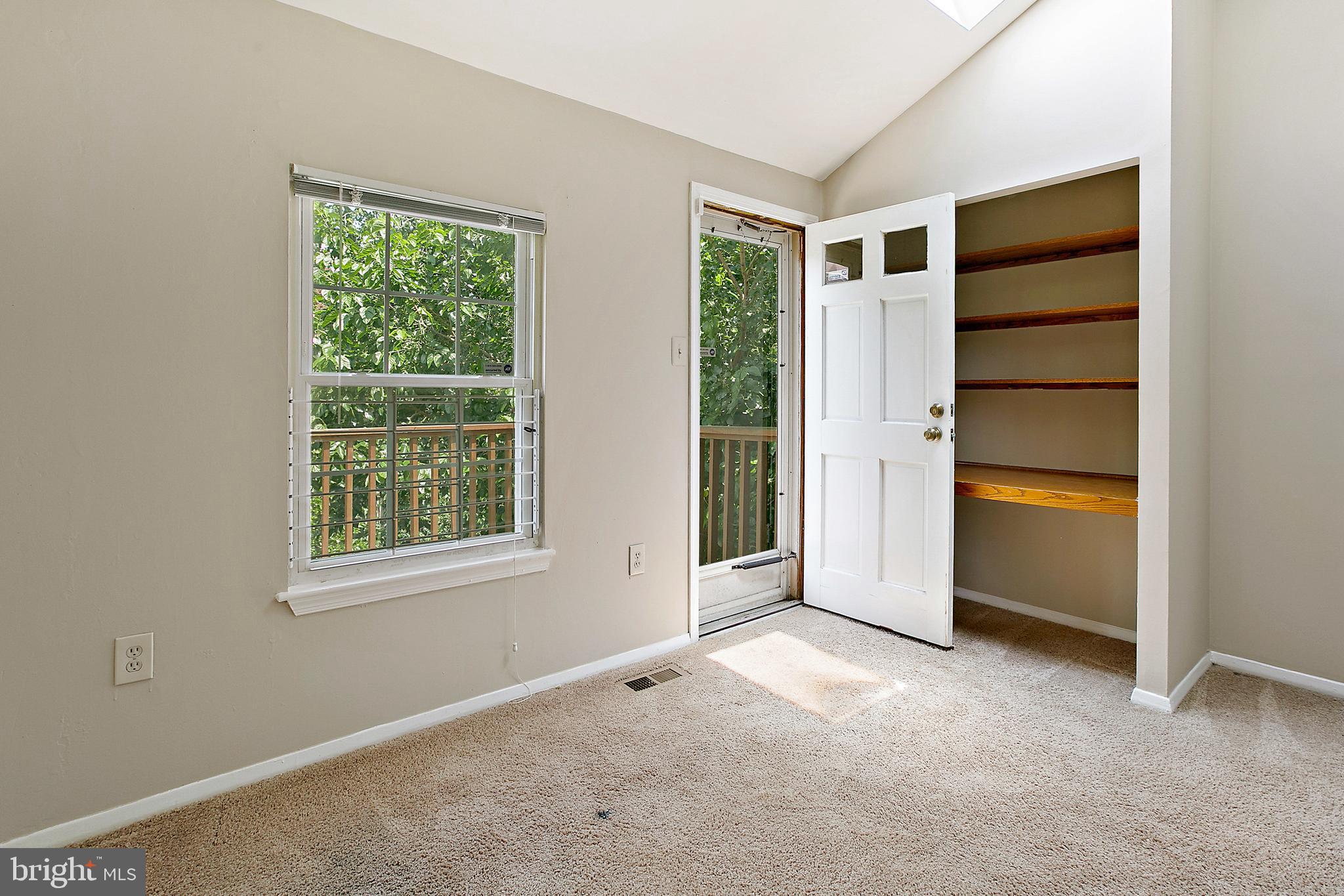 BUTCHERS HILL - Residential Lease