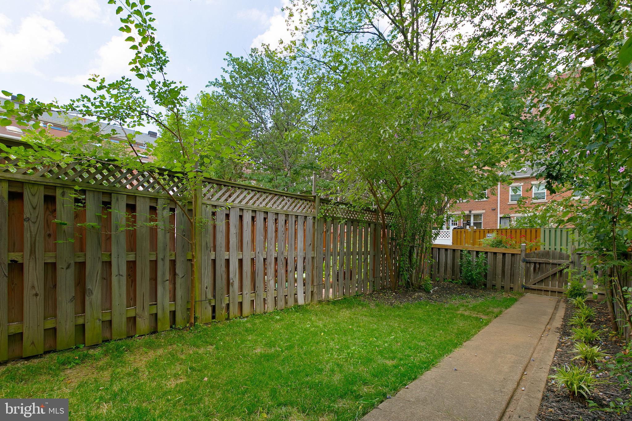 BUTCHERS HILL - Residential Lease