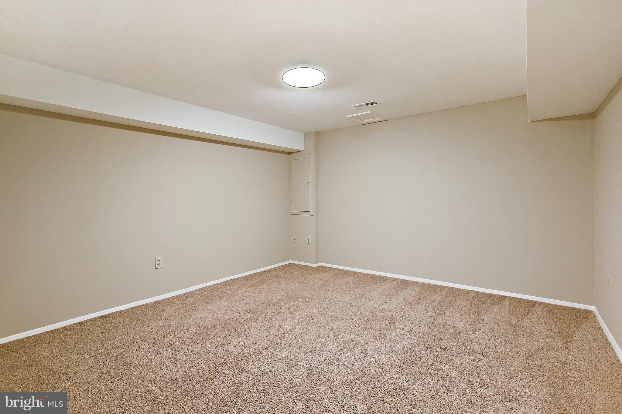 BUTCHERS HILL - Residential Lease