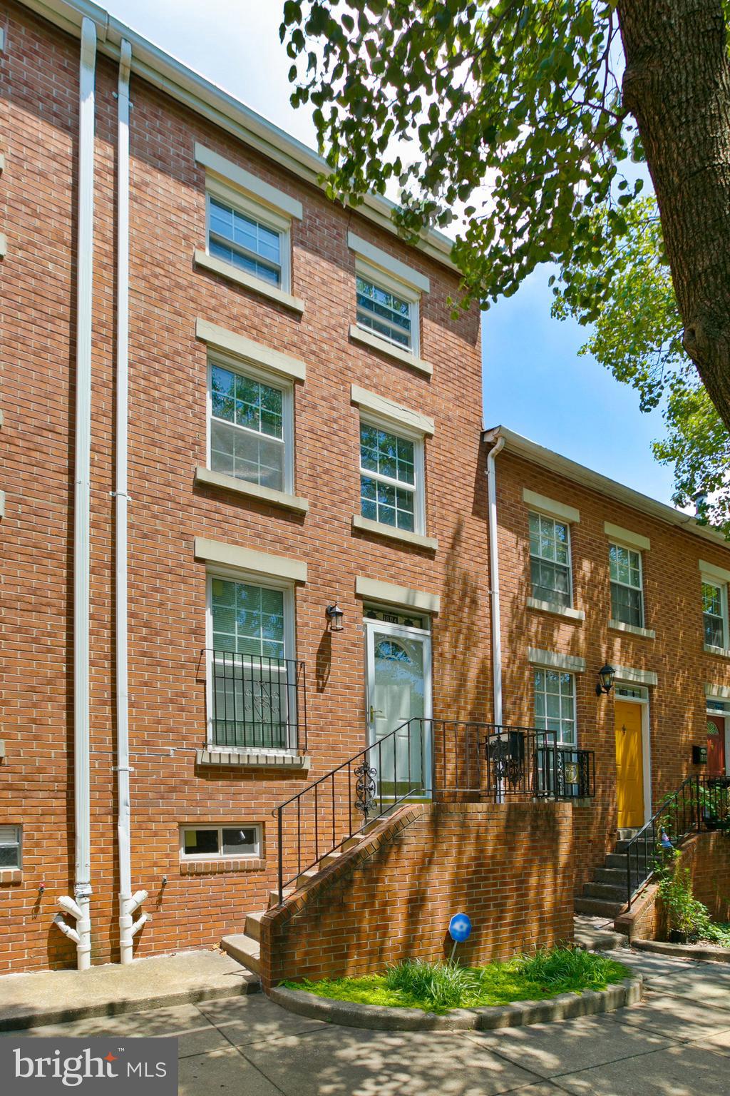 BUTCHERS HILL - Residential Lease