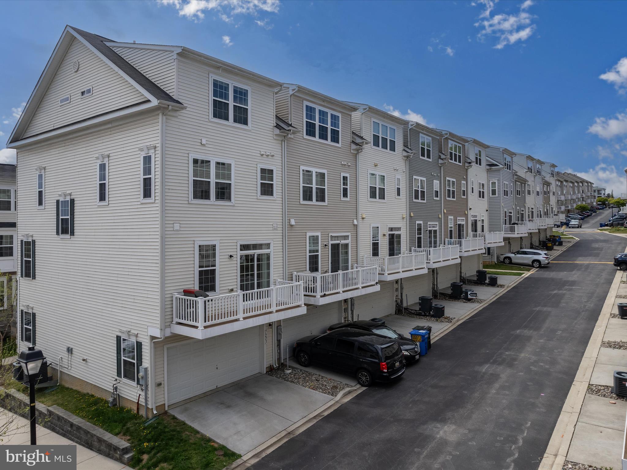 ELKRIDGE CROSSING - Residential