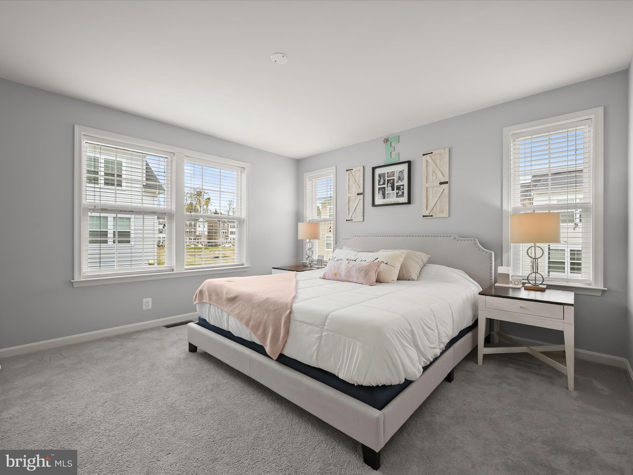 ELKRIDGE CROSSING - Residential