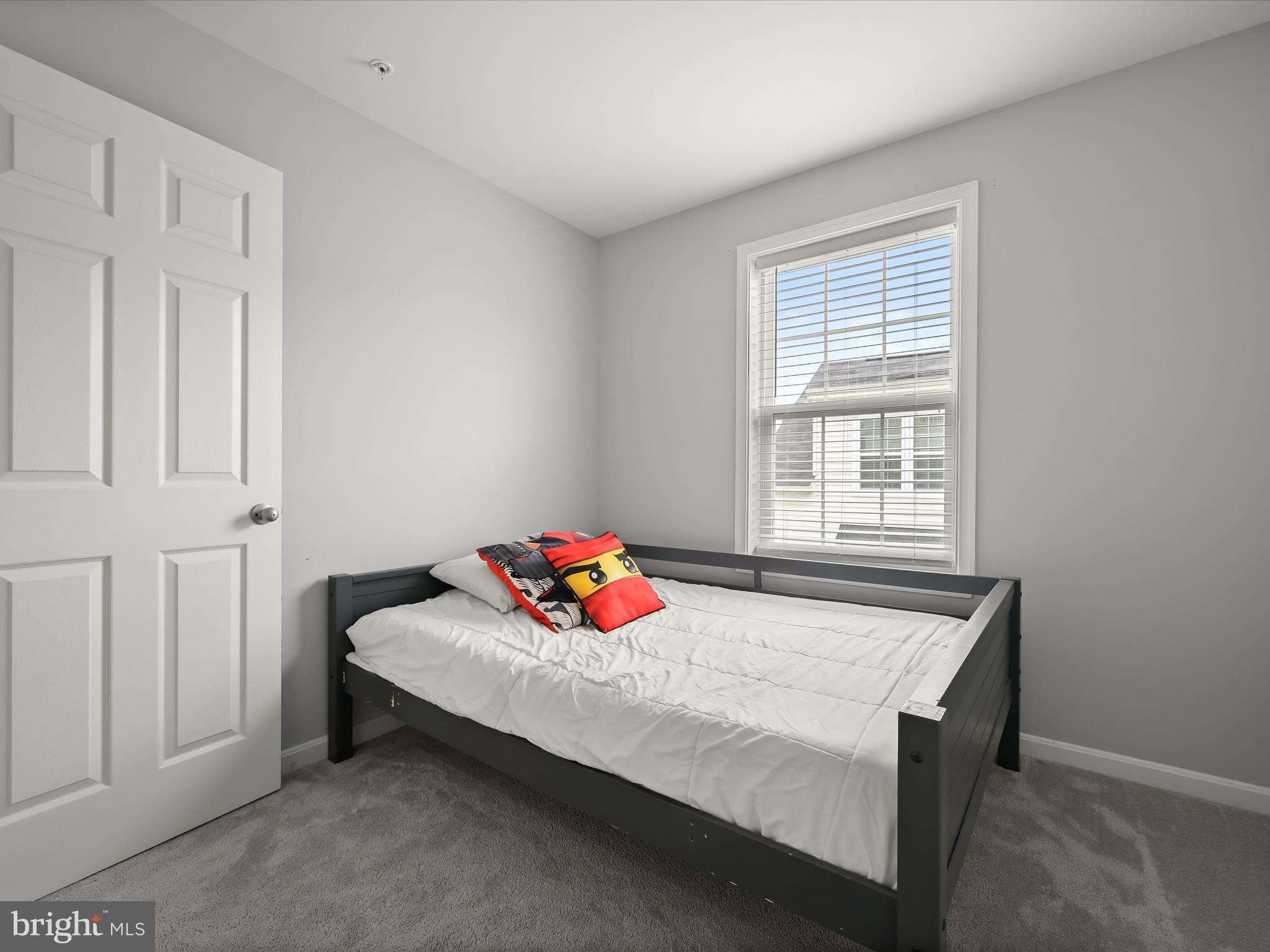 ELKRIDGE CROSSING - Residential