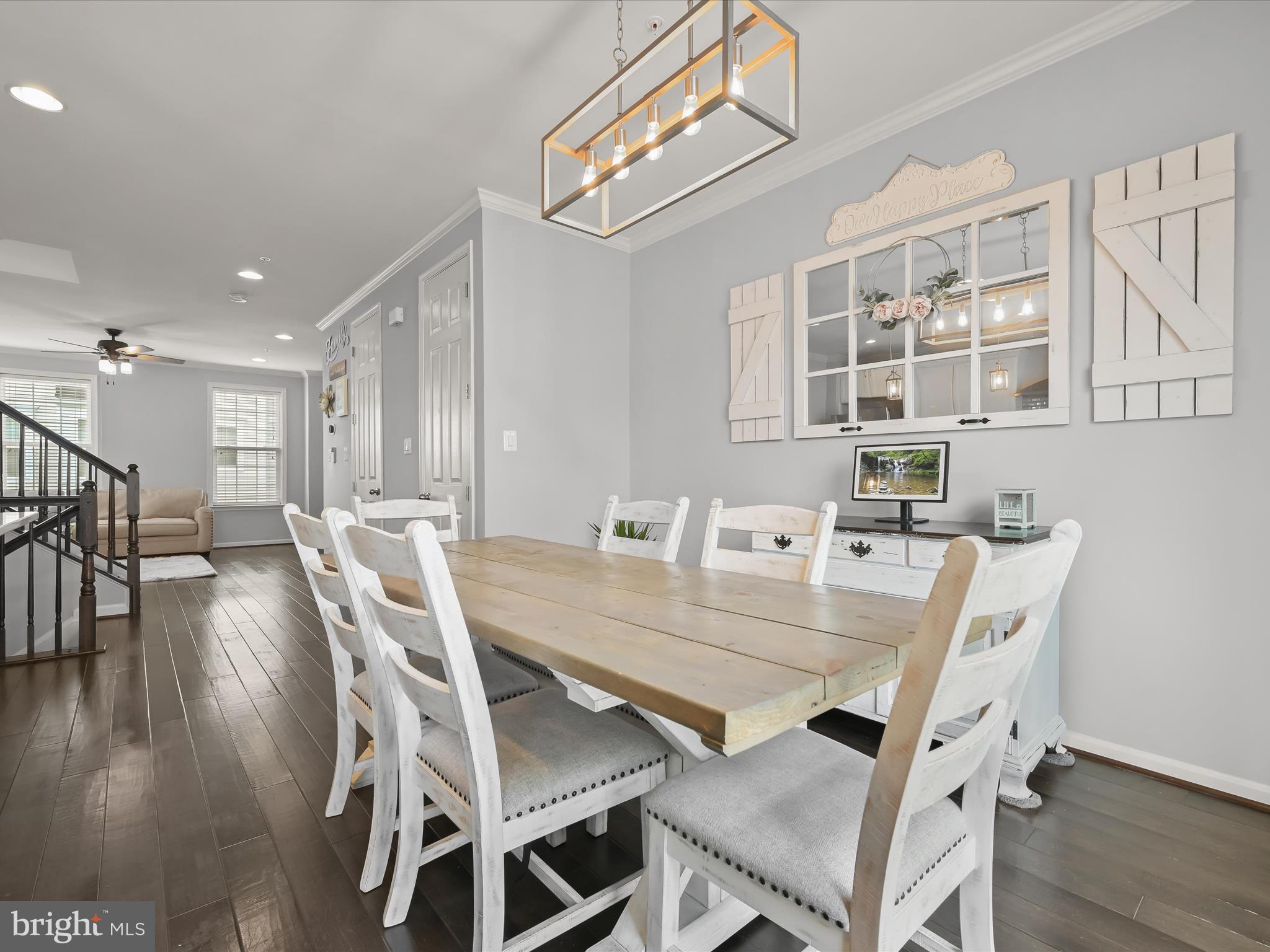 ELKRIDGE CROSSING - Residential