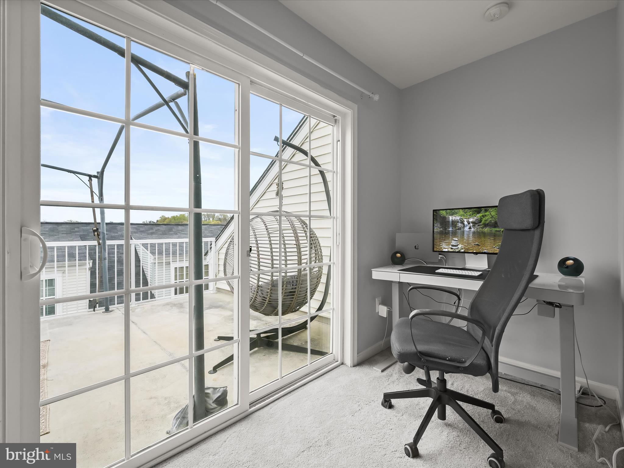 ELKRIDGE CROSSING - Residential