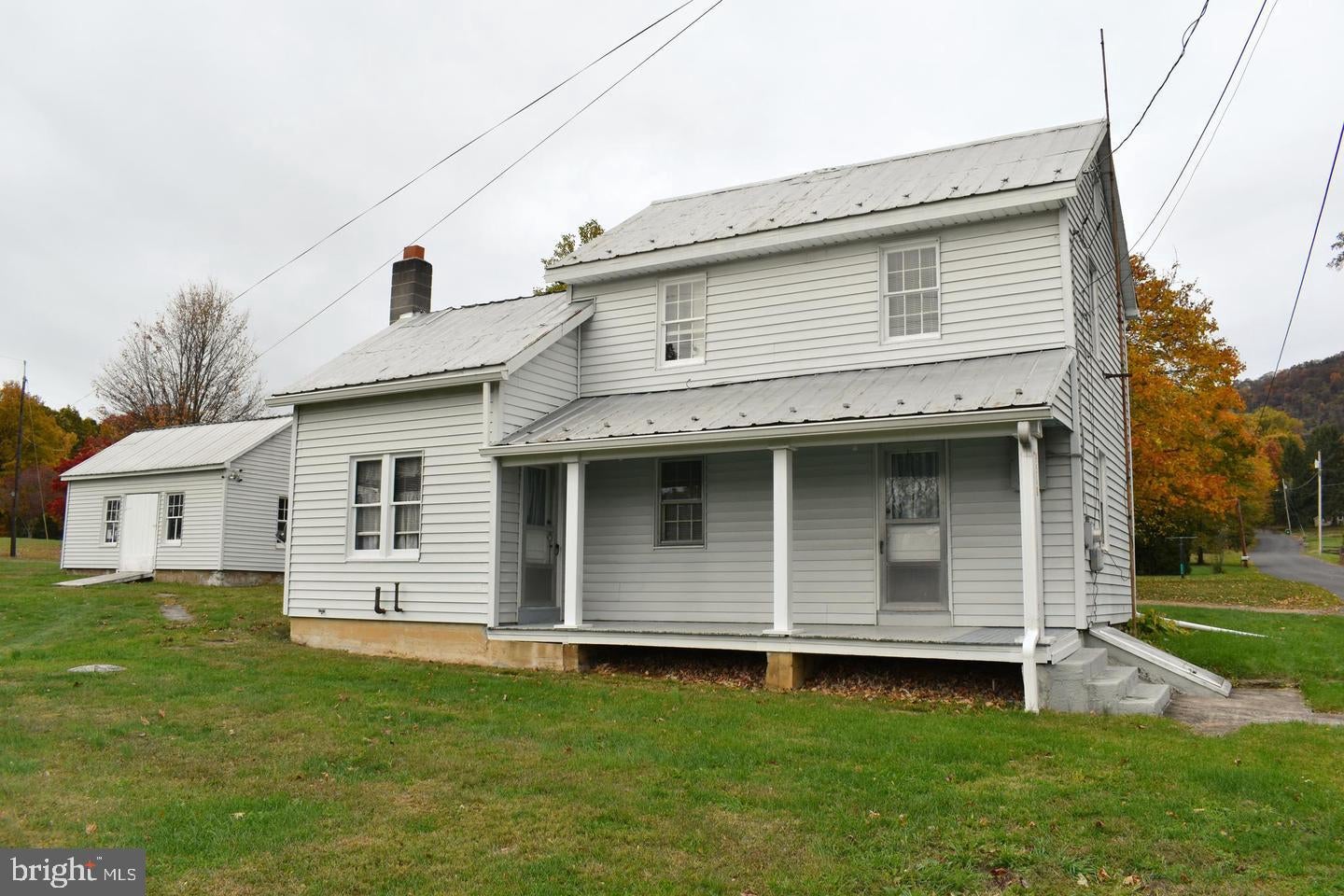 9518 CIRCLE DRIVE