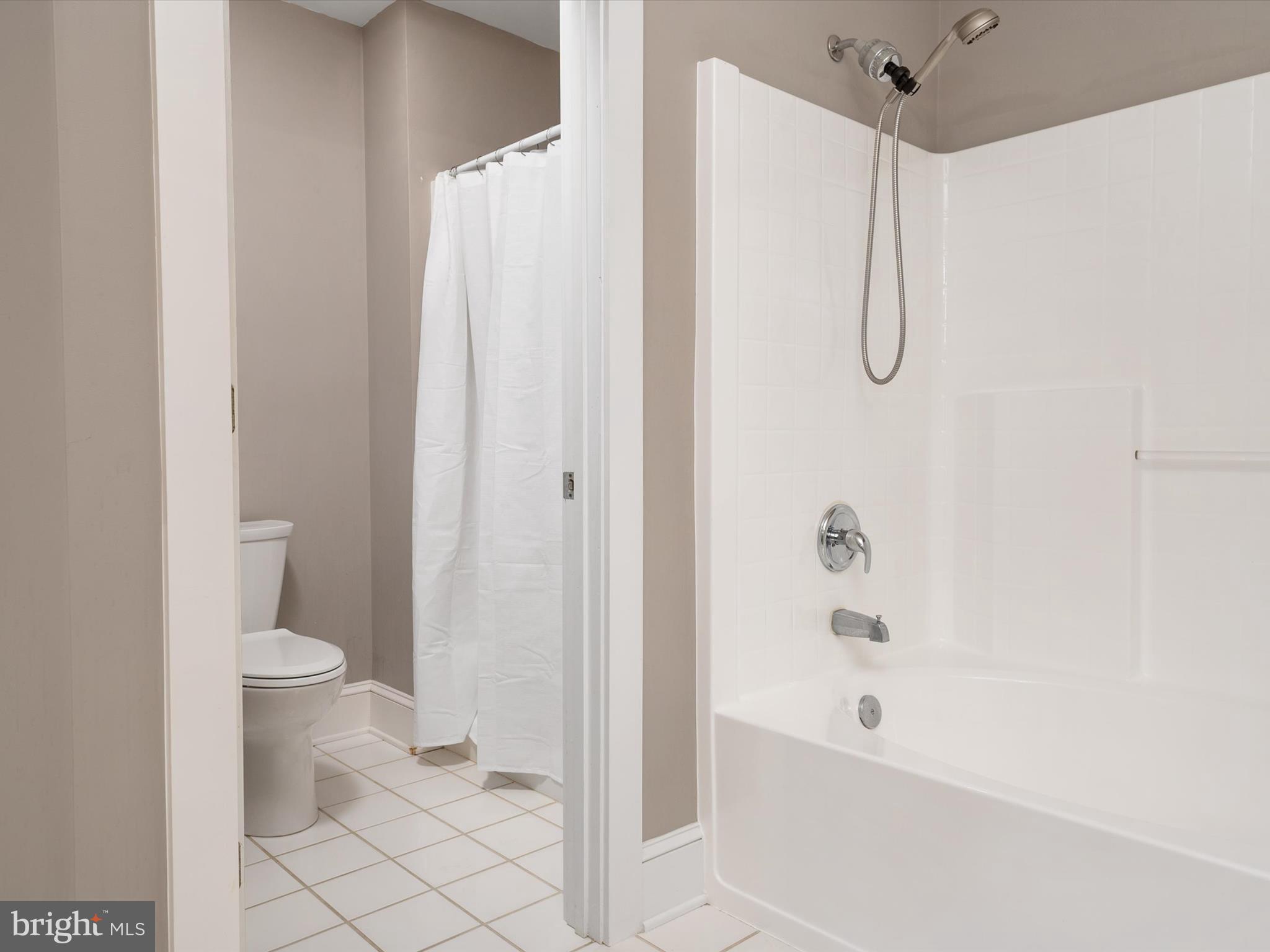 CLAIBORNE FIELDS - Residential