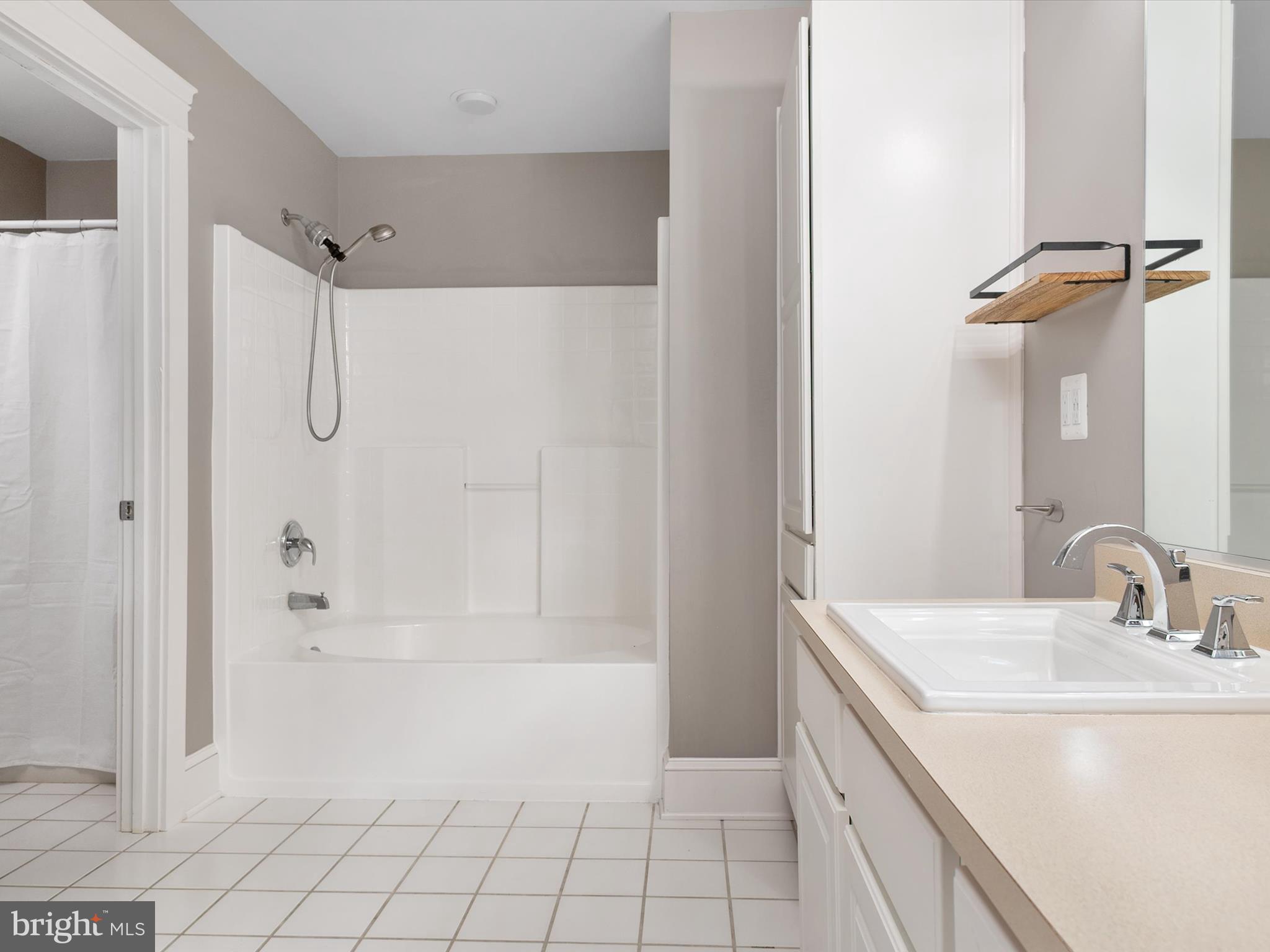 CLAIBORNE FIELDS - Residential