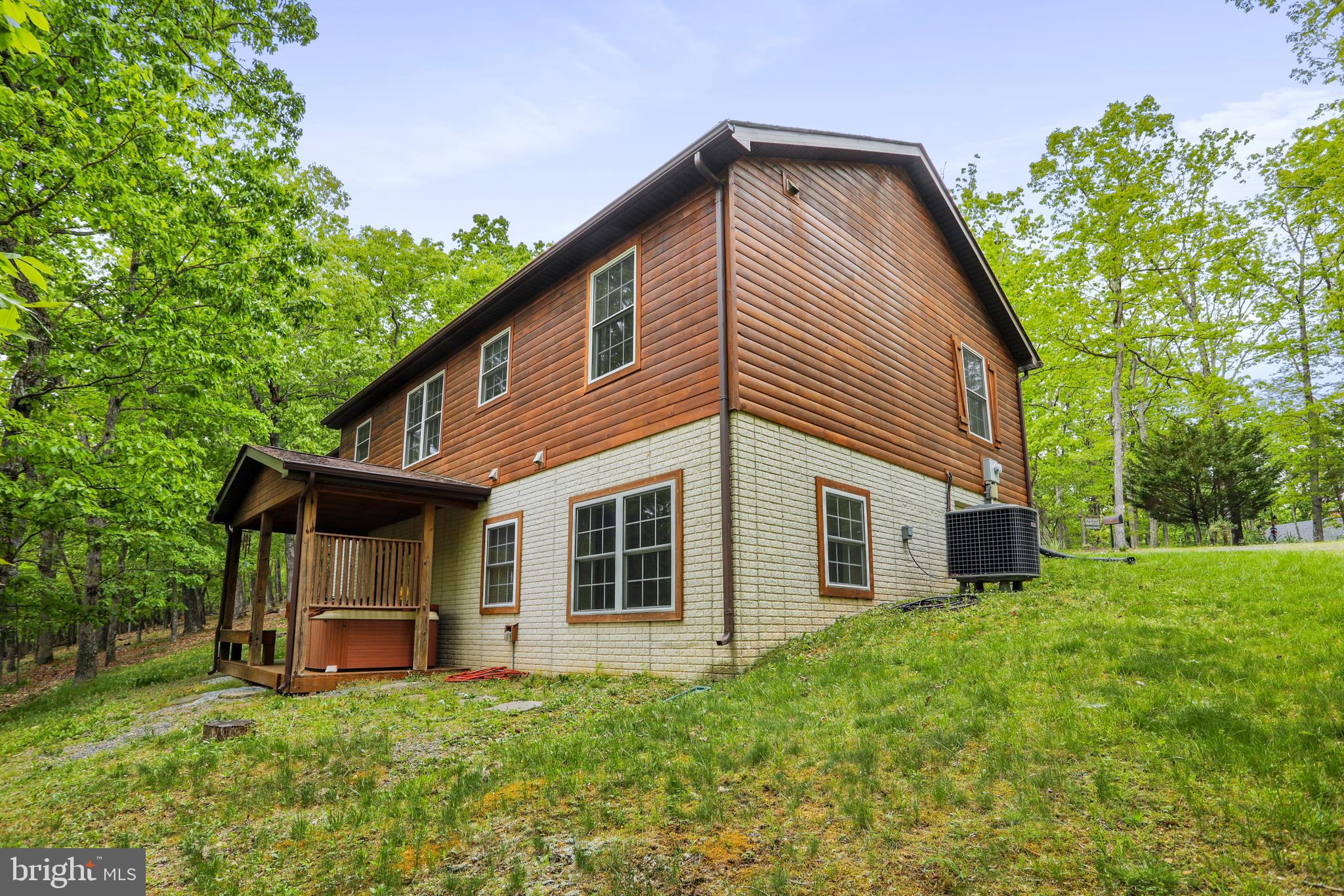 SLEEPY CREEK HIDEAWAY - Residential