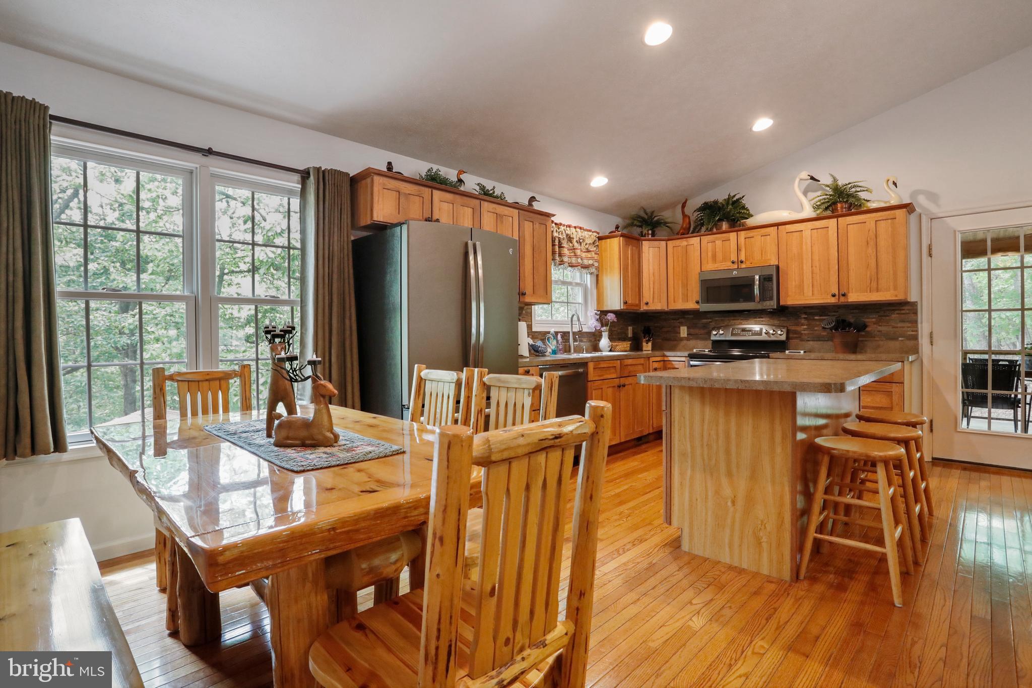 SLEEPY CREEK HIDEAWAY - Residential