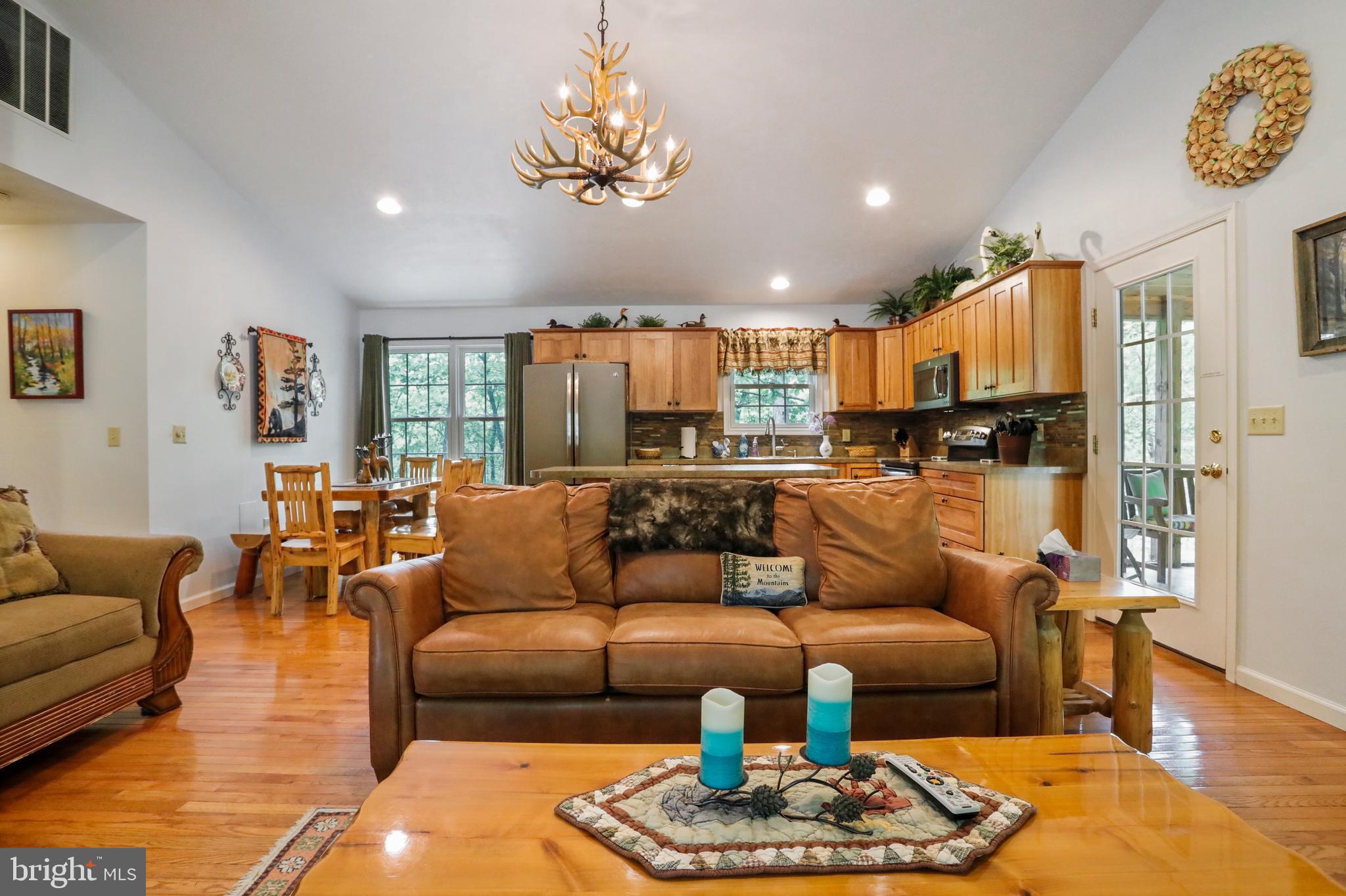 SLEEPY CREEK HIDEAWAY - Residential