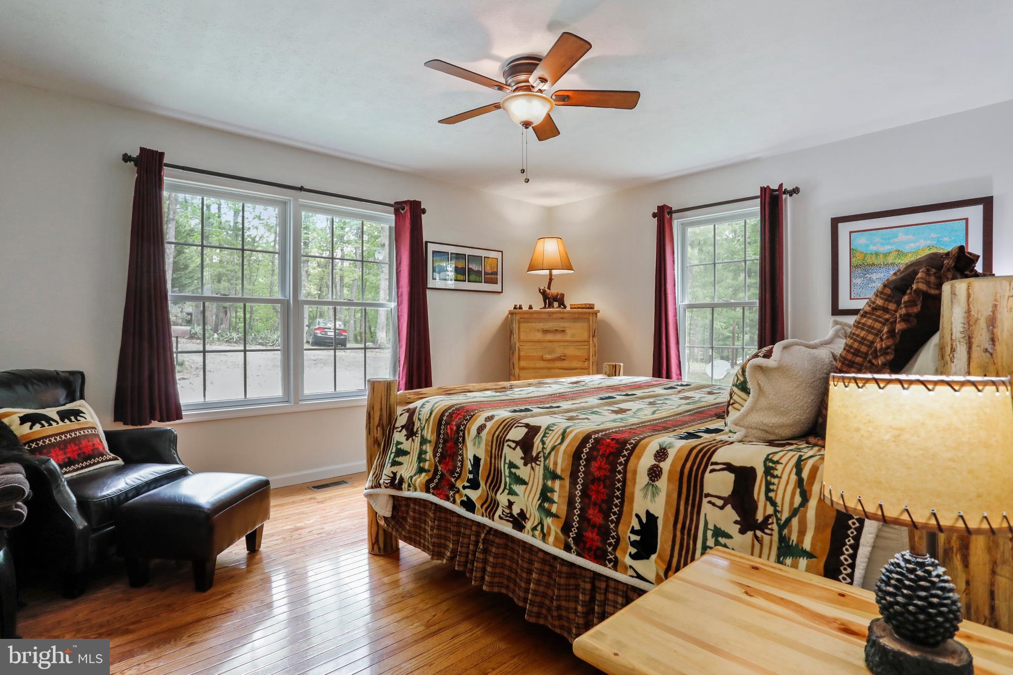 SLEEPY CREEK HIDEAWAY - Residential