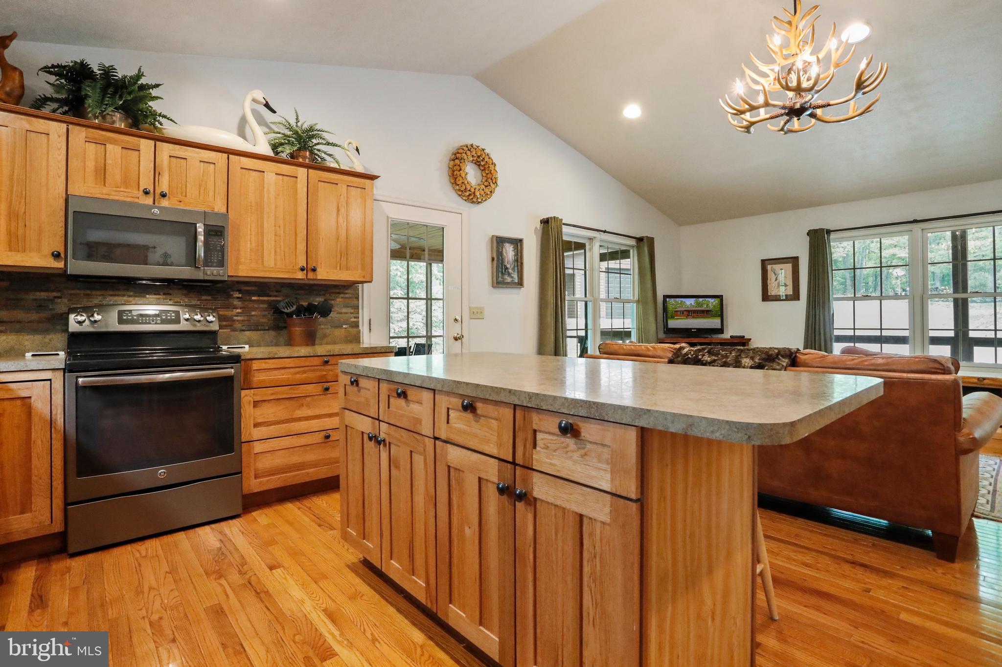 SLEEPY CREEK HIDEAWAY - Residential