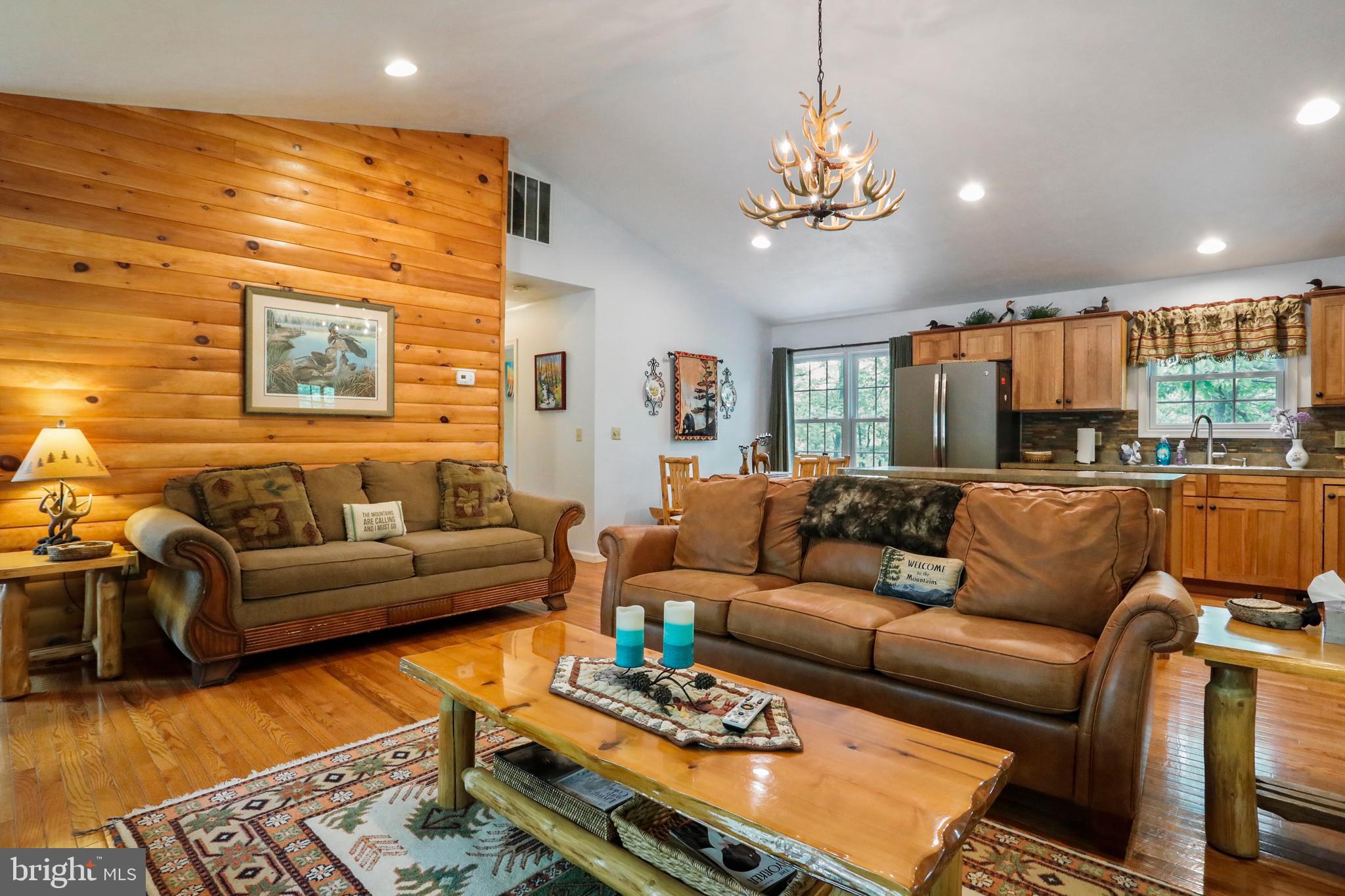 SLEEPY CREEK HIDEAWAY - Residential