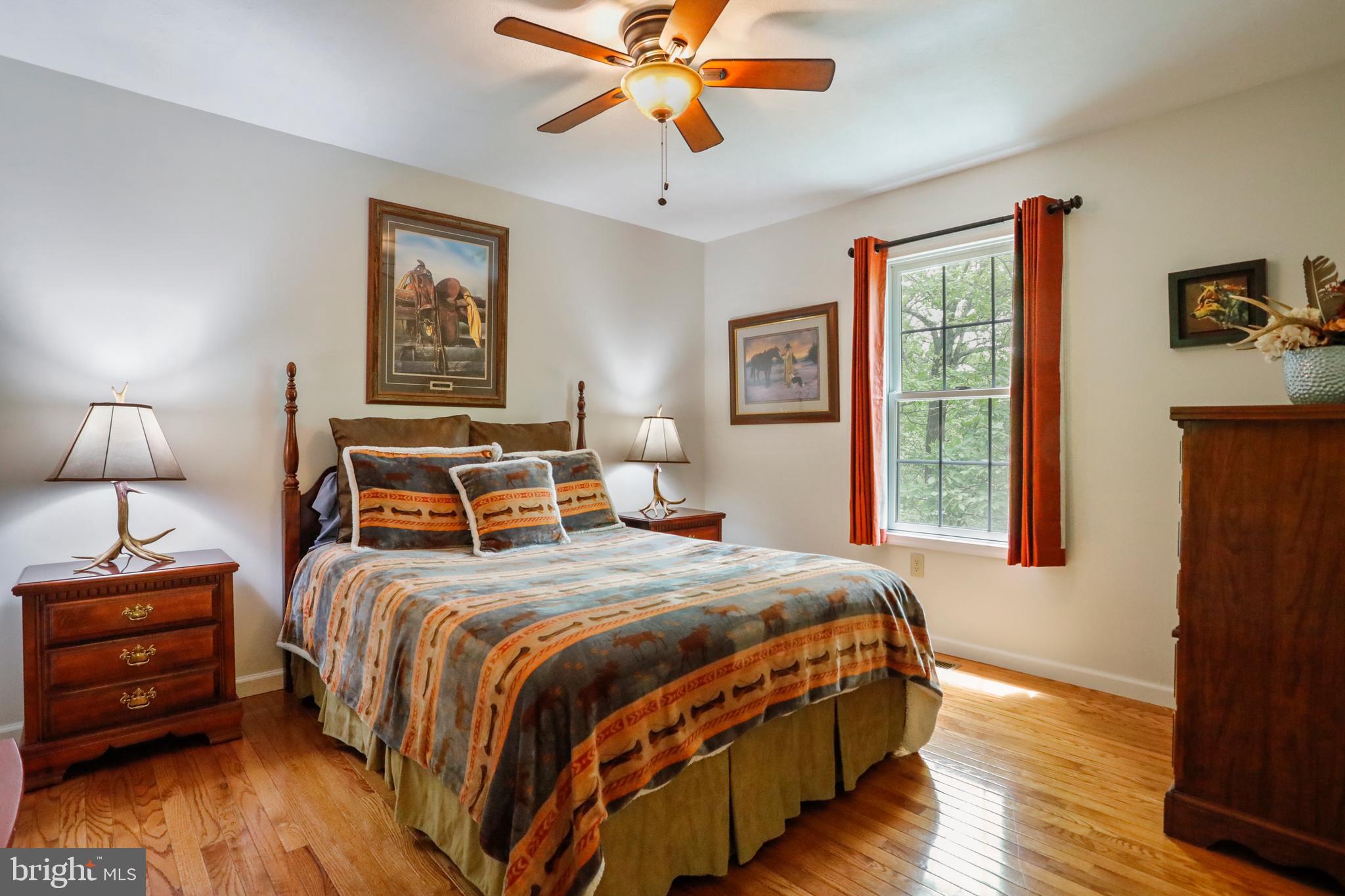 SLEEPY CREEK HIDEAWAY - Residential