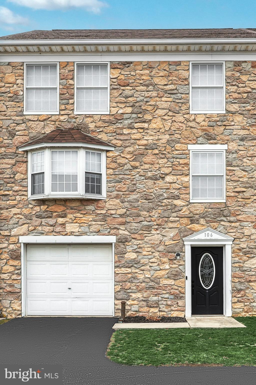 COUNTRY RIDGE - Residential