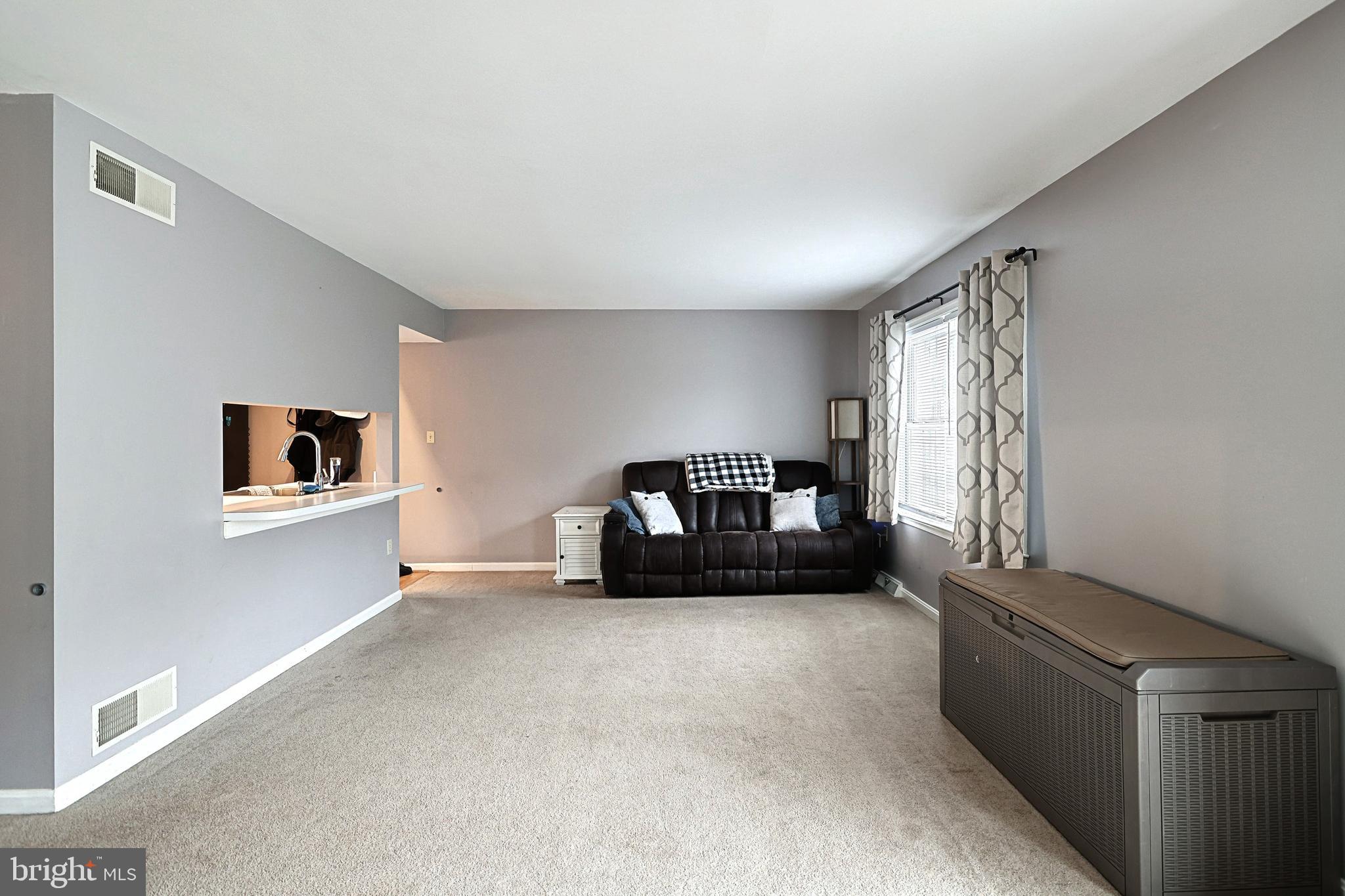 COUNTRY RIDGE - Residential