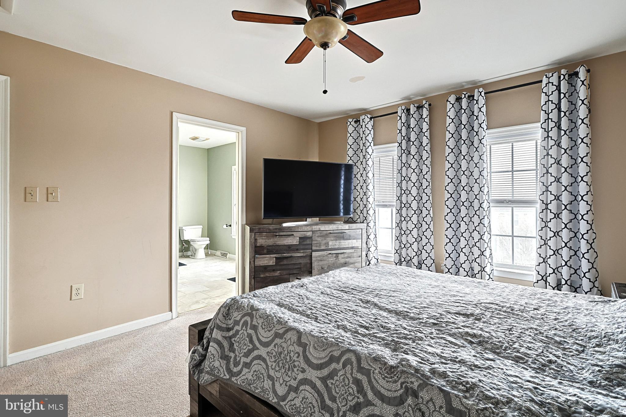 COUNTRY RIDGE - Residential