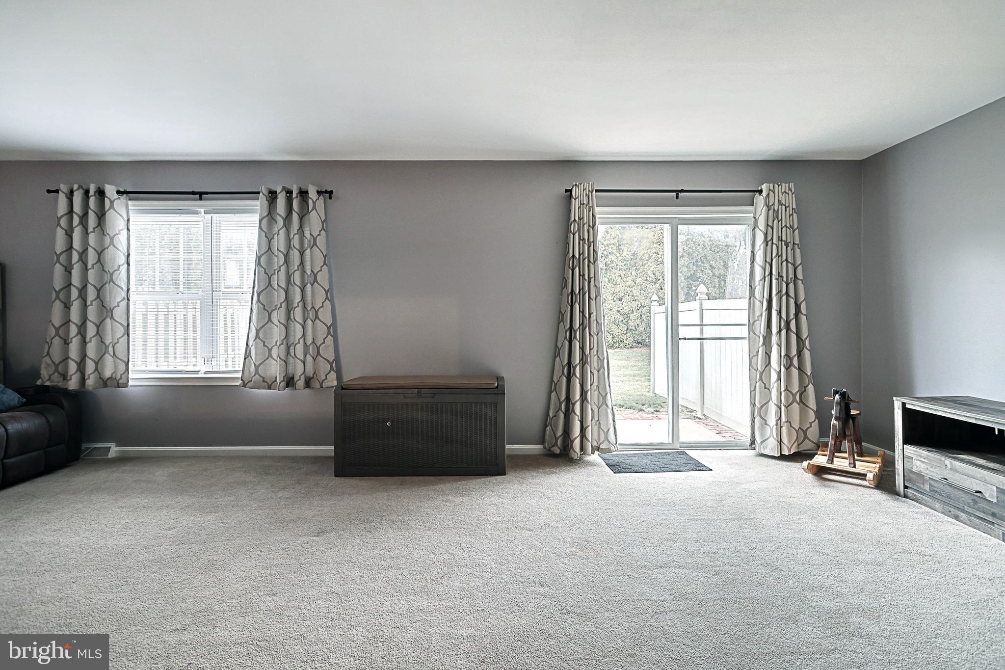 COUNTRY RIDGE - Residential