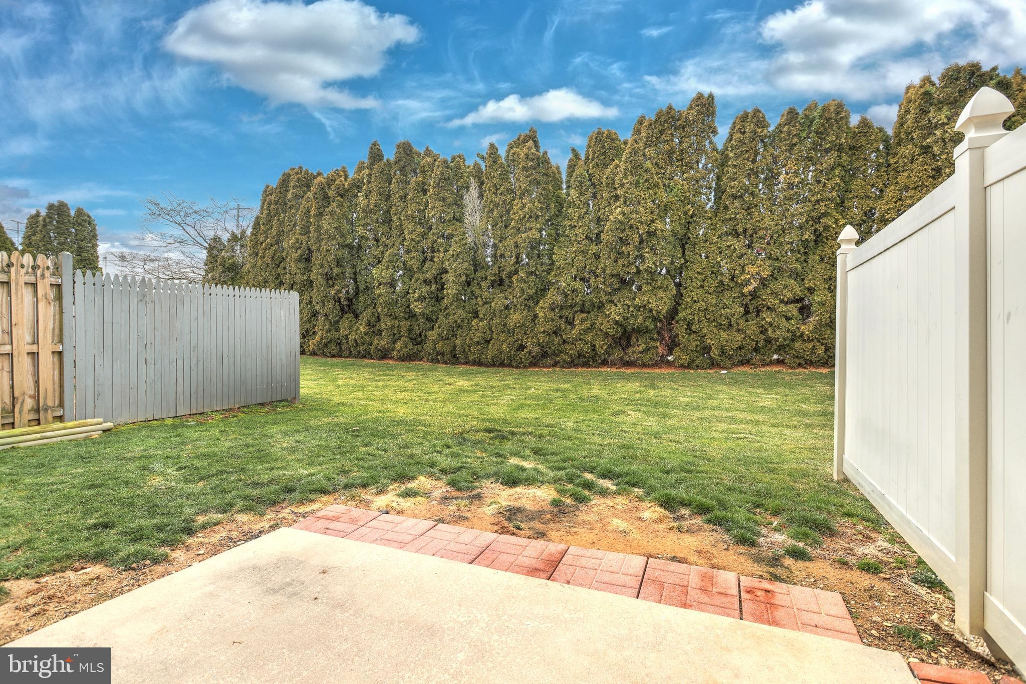 COUNTRY RIDGE - Residential