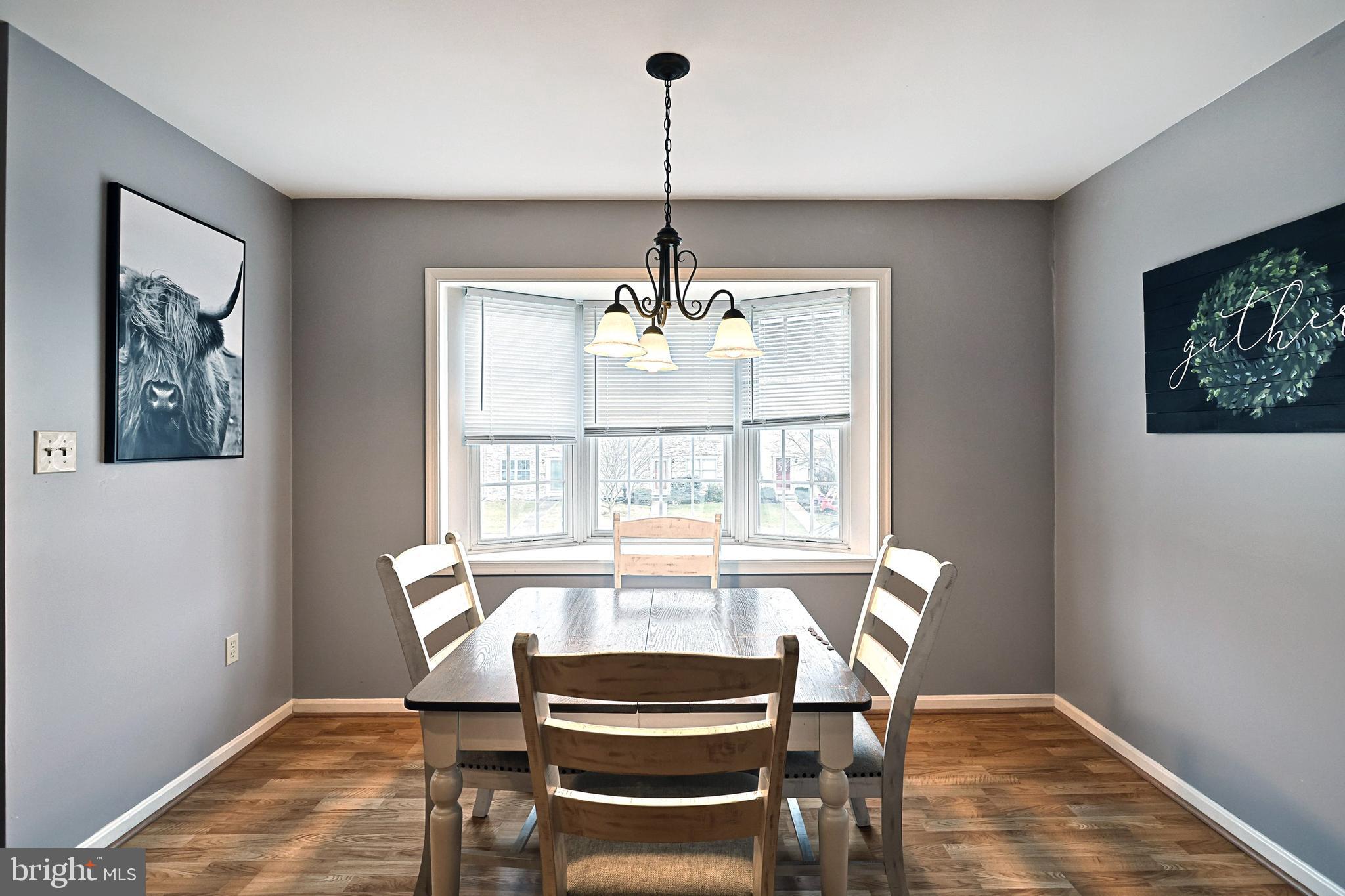 COUNTRY RIDGE - Residential