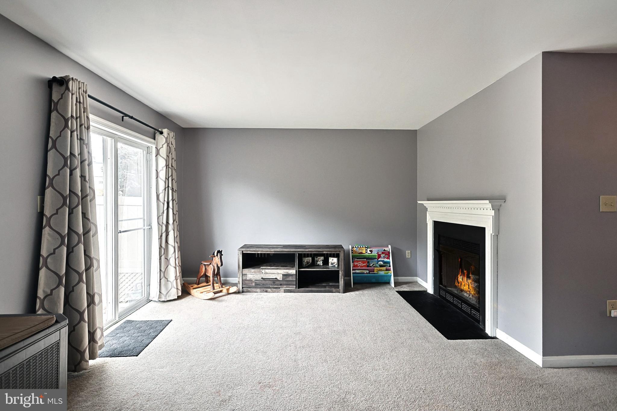 COUNTRY RIDGE - Residential