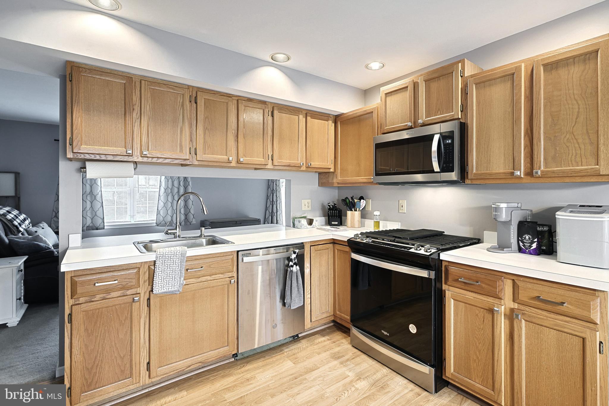 COUNTRY RIDGE - Residential