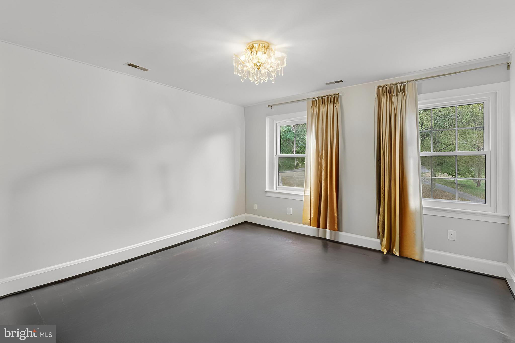 POTOMAC VIEW ESTATES - Residential