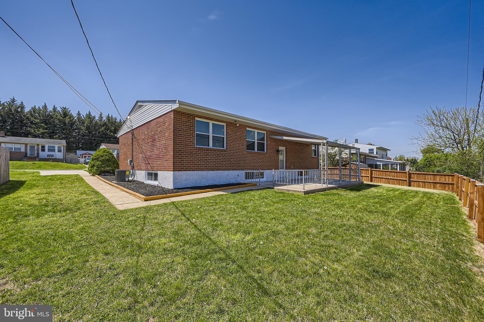 MONTROSE - Residential